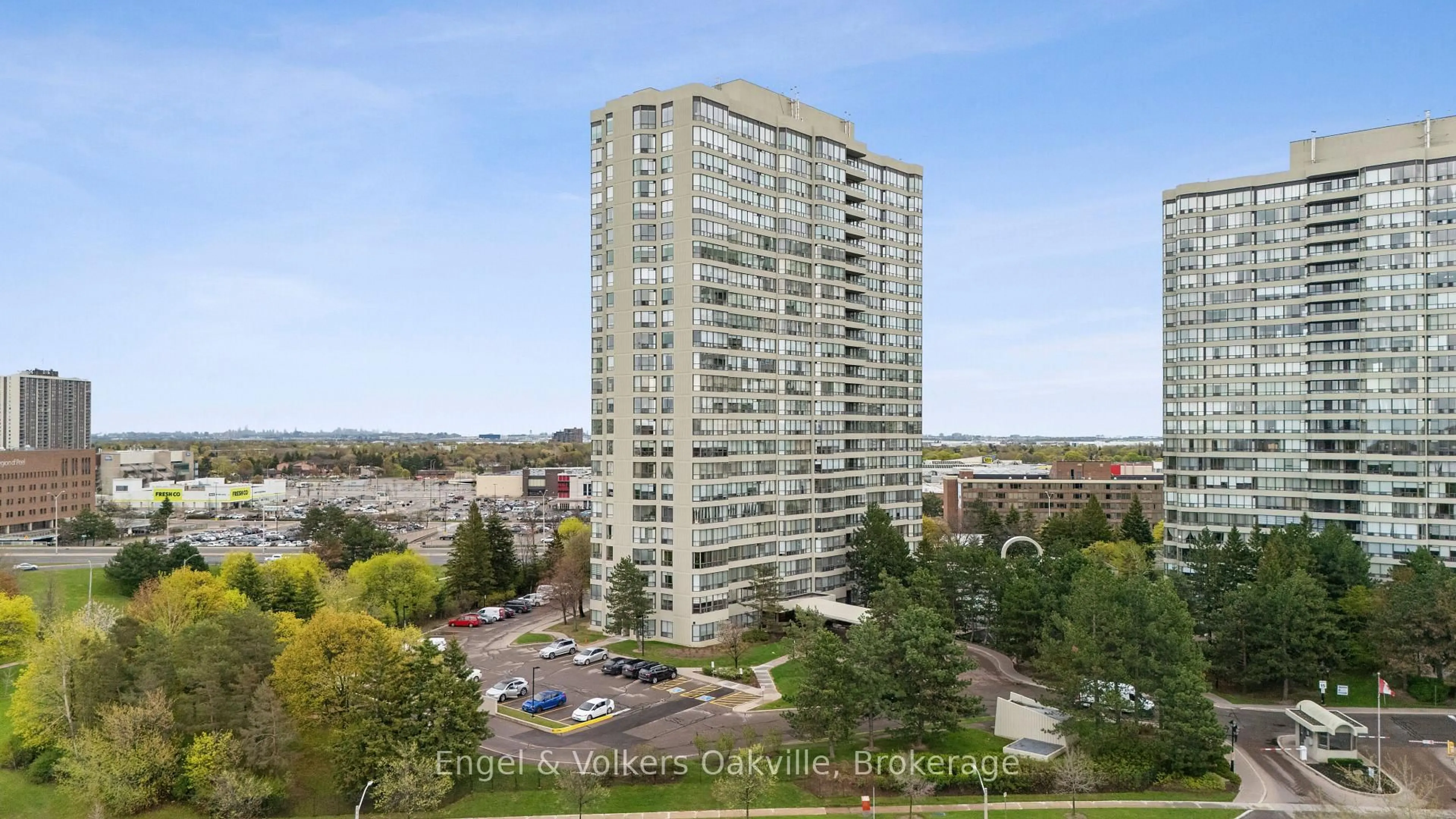 A pic from outside/outdoor area/front of a property/back of a property/a pic from drone, city buildings view from balcony for 22 Hanover Rd #201, Brampton Ontario L6S 5K7