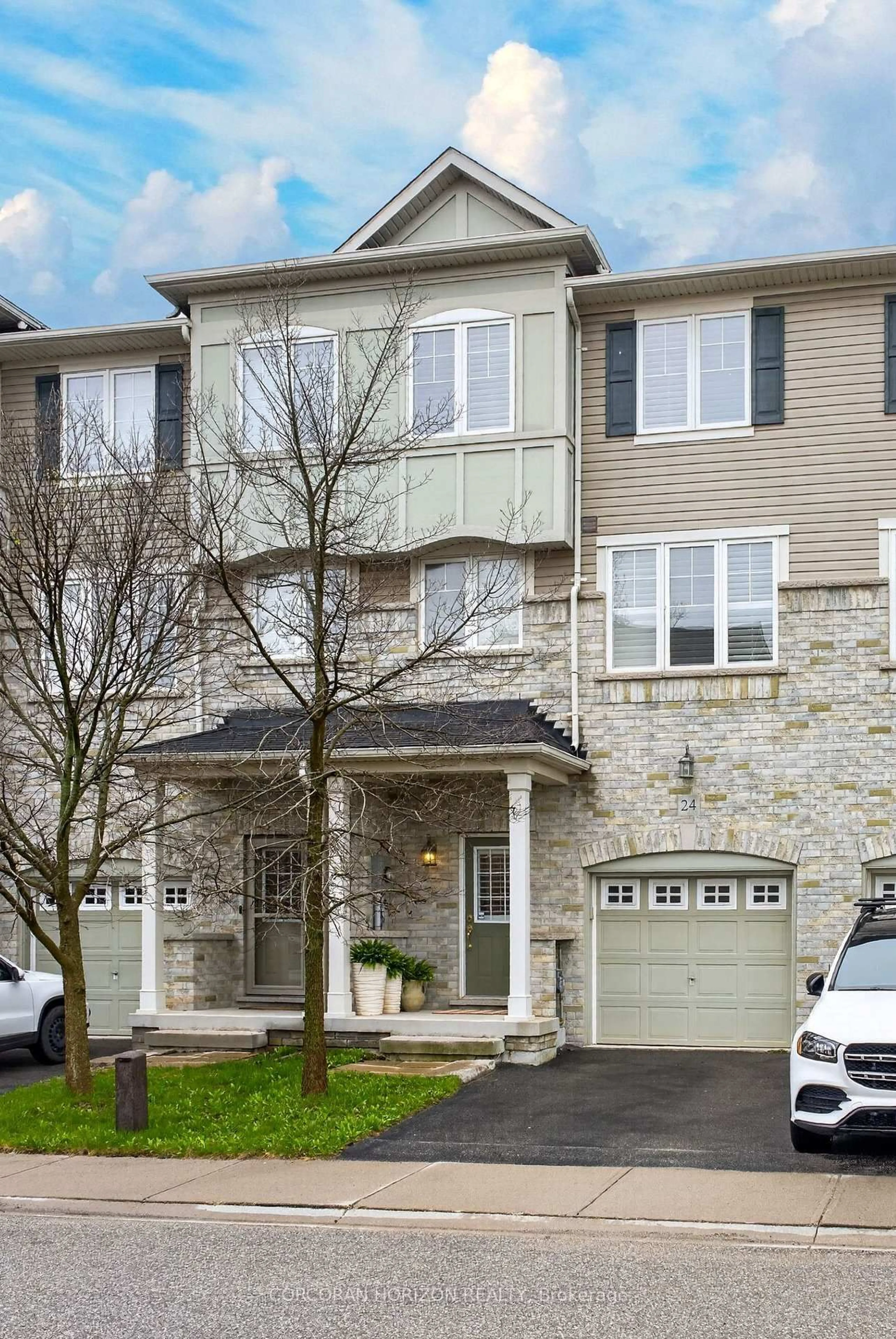 Unknown for 2006 Trawden Way #24, Oakville Ontario L6M 0M1