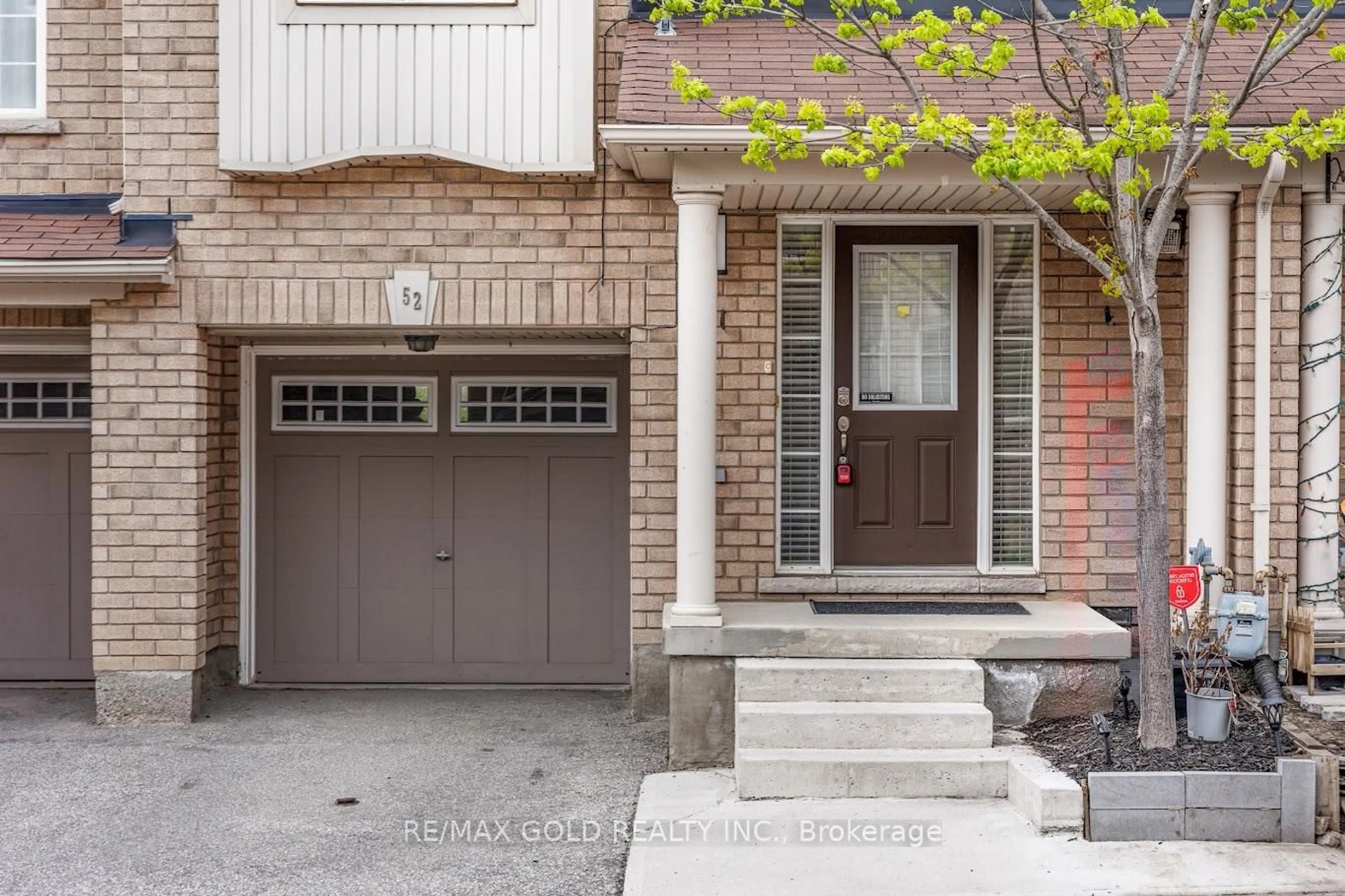 Home with brick exterior material, street for 52 Arizona Dr, Brampton Ontario L6Y 0R6