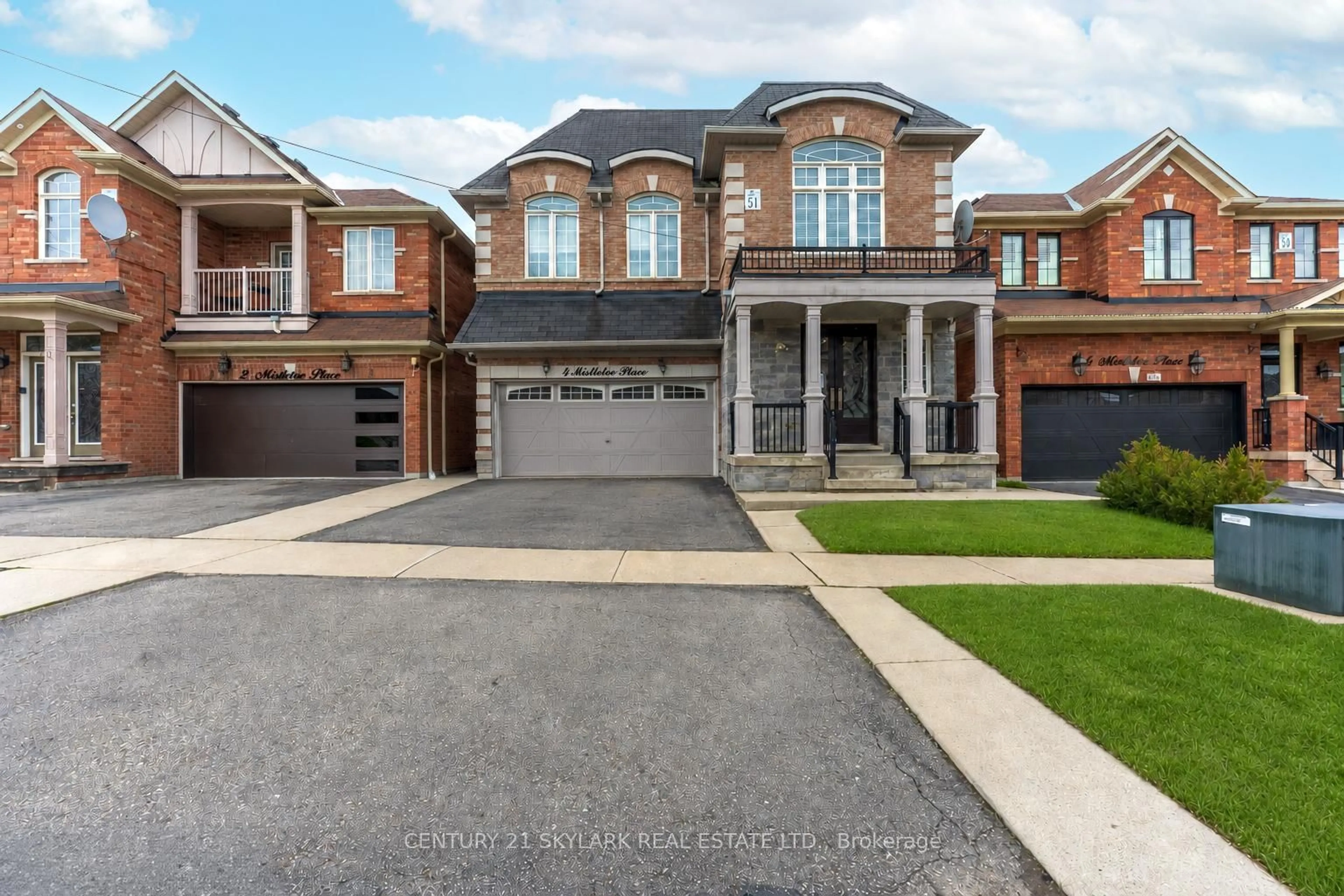Home with brick exterior material, street for 4 Mistletoe Pl, Brampton Ontario L6Y 5V1