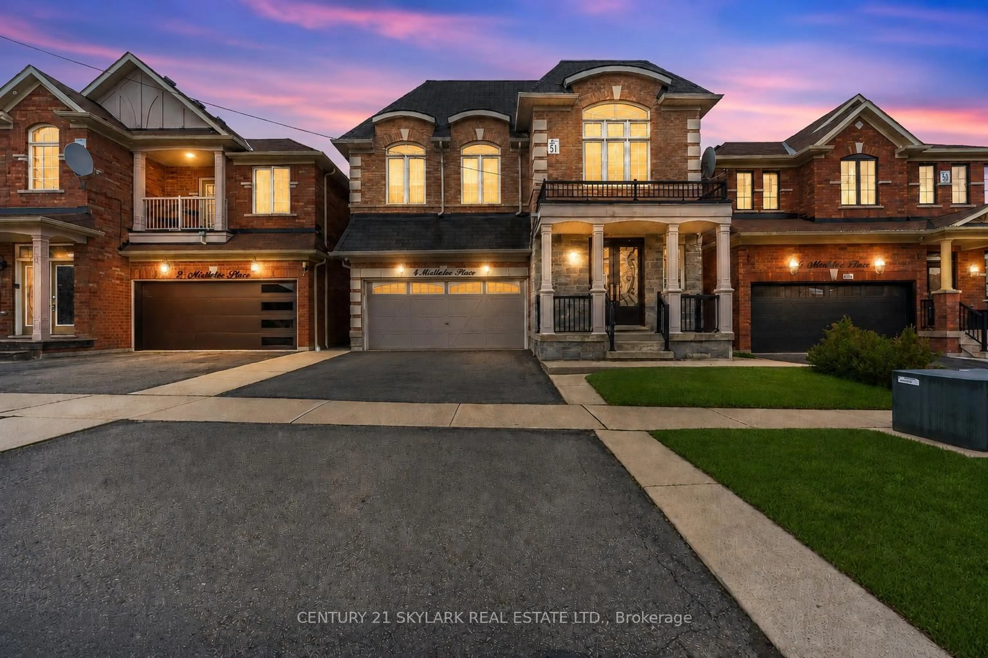 Home with brick exterior material, street for 4 Mistletoe Pl, Brampton Ontario L6Y 5V1