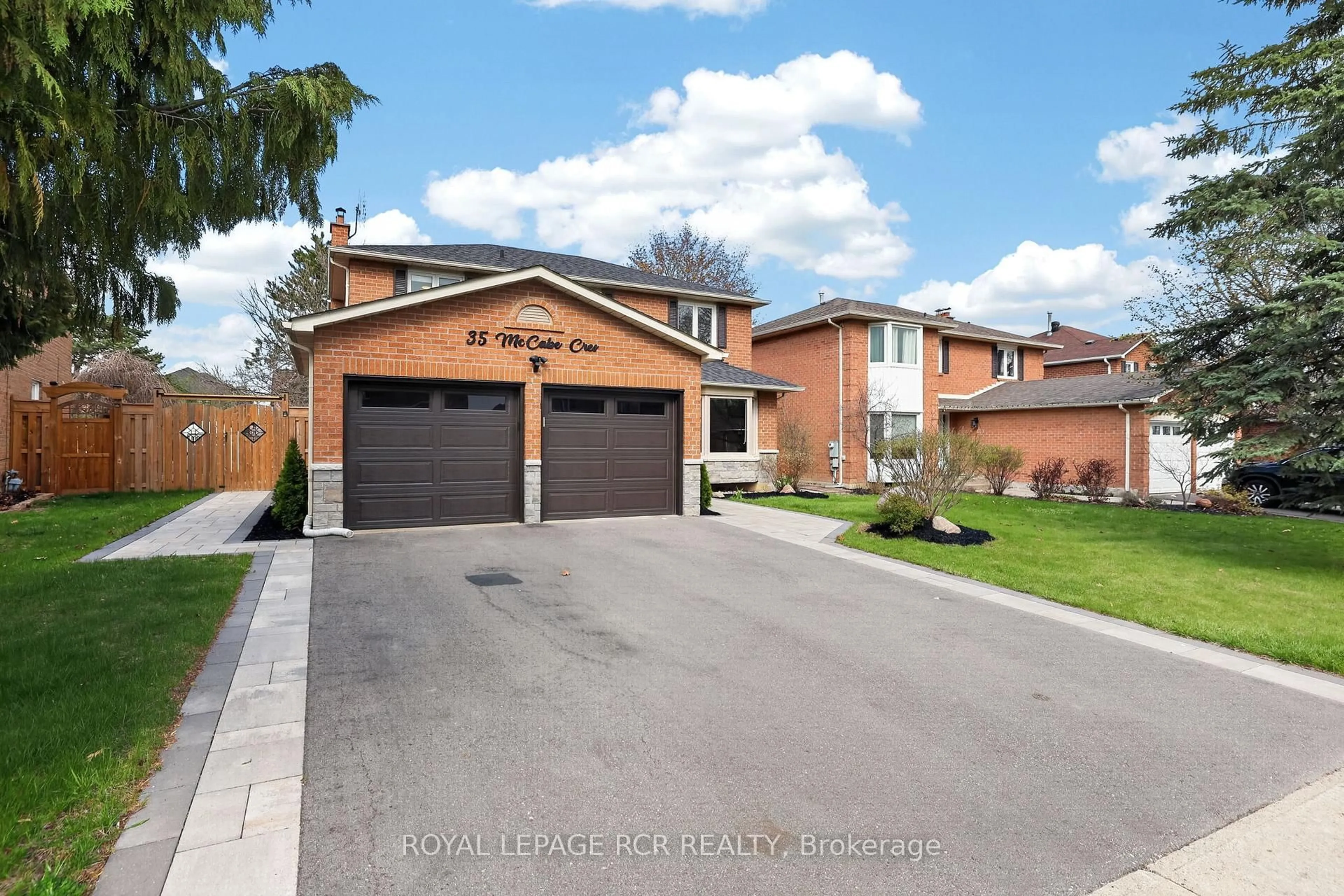 Home with brick exterior material, street for 35 Mccabe Cres, Caledon Ontario L7E 5X1