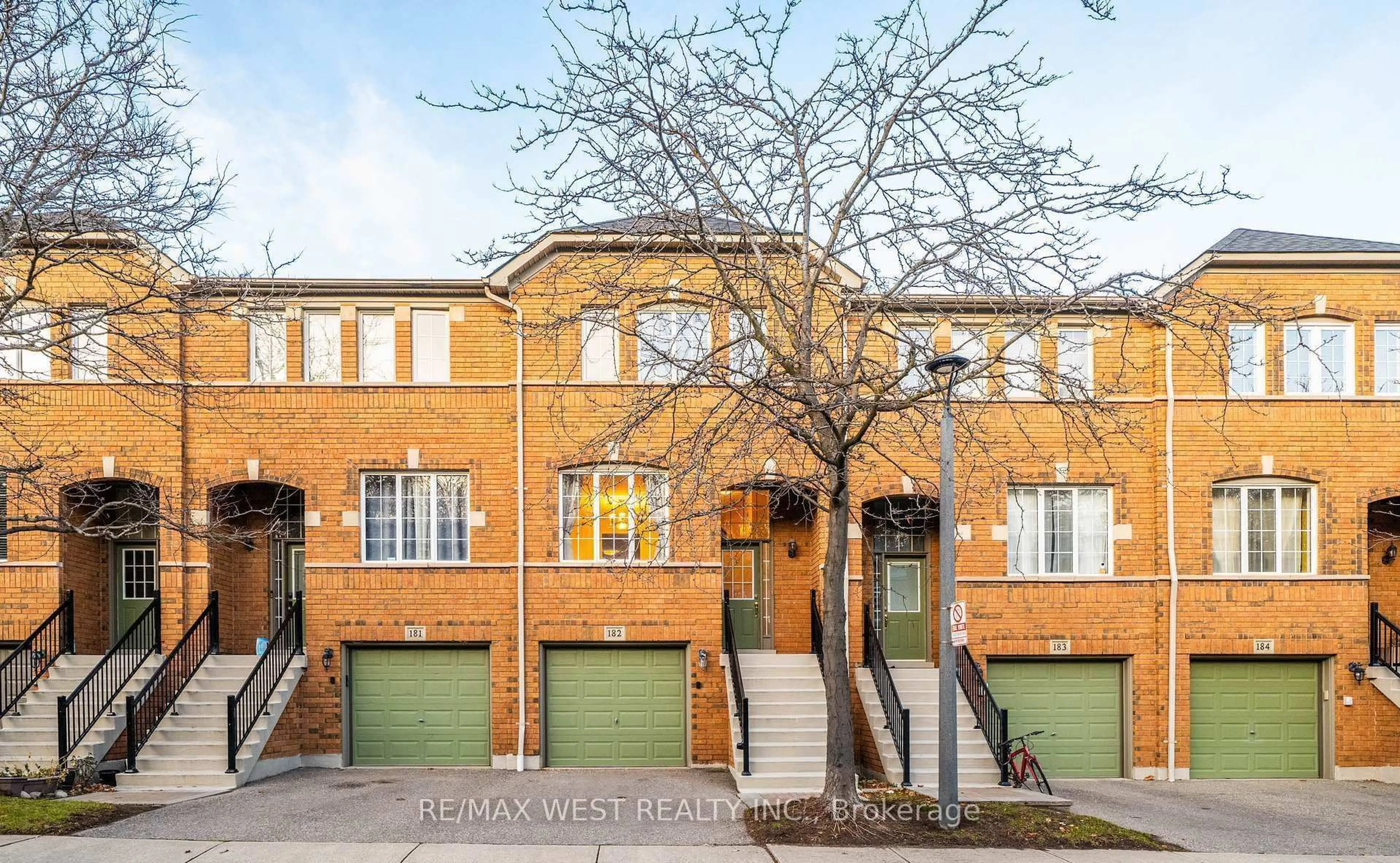 Home with brick exterior material, street for 5530 Glen Erin Dr #182, Mississauga Ontario L5M 6E8