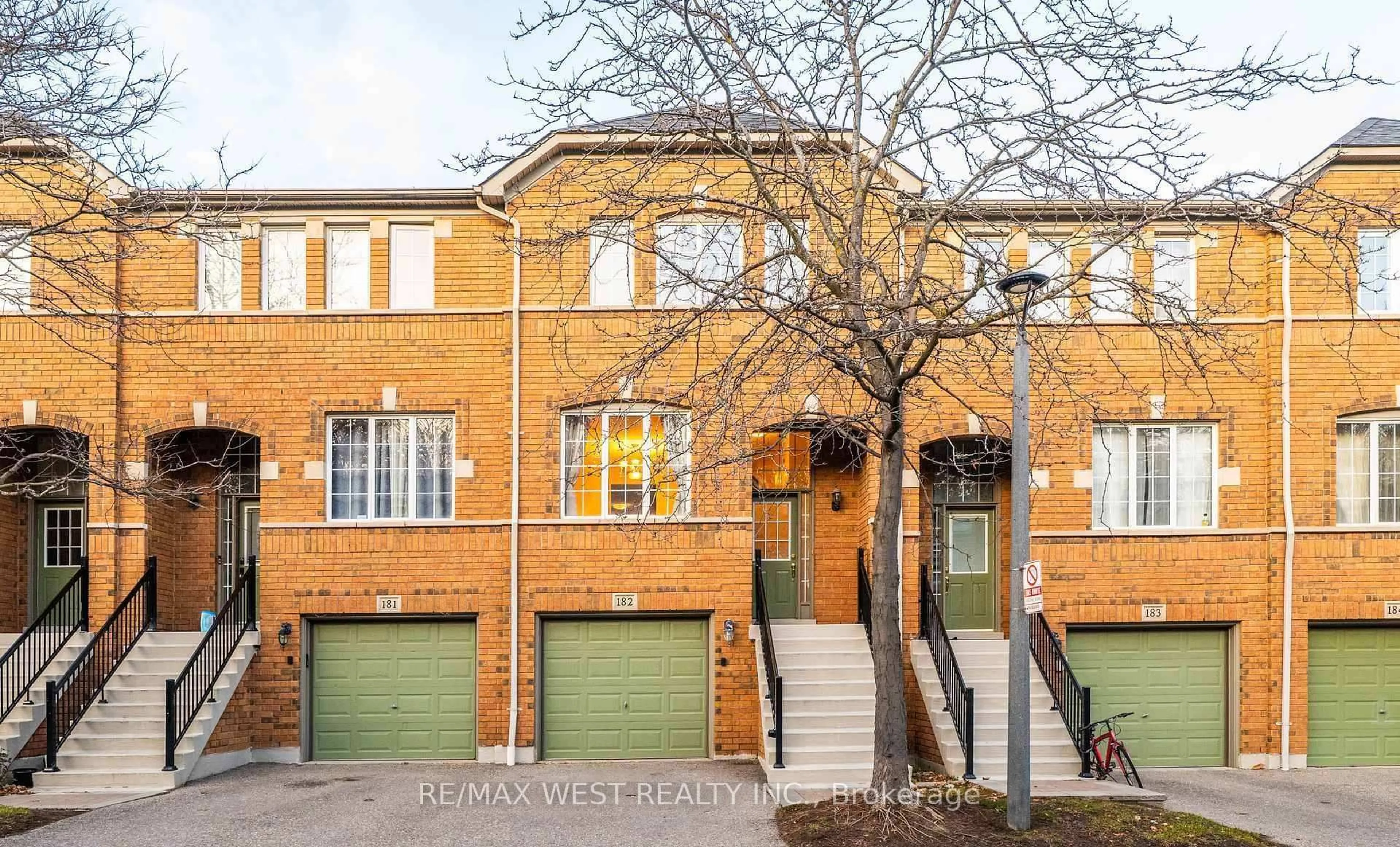 Home with brick exterior material, street for 5530 Glen Erin Dr #182, Mississauga Ontario L5M 6E8