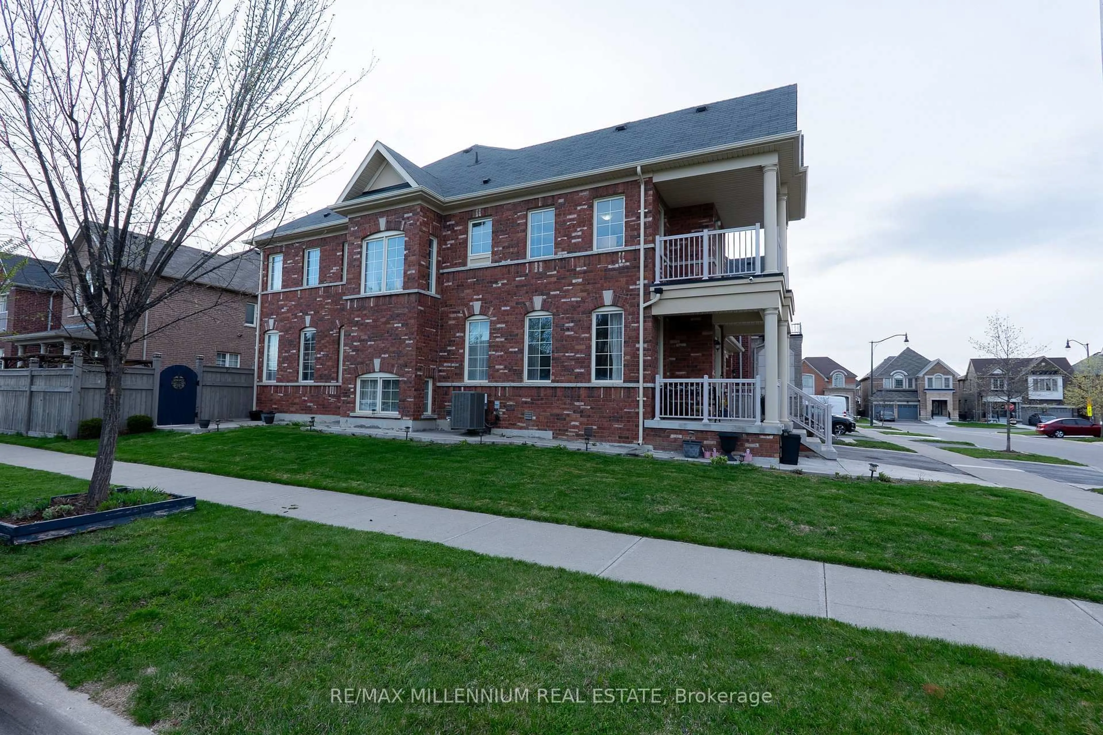 Home with brick exterior material, street for 8 Zelda Rd, Brampton Ontario L6R 0B3