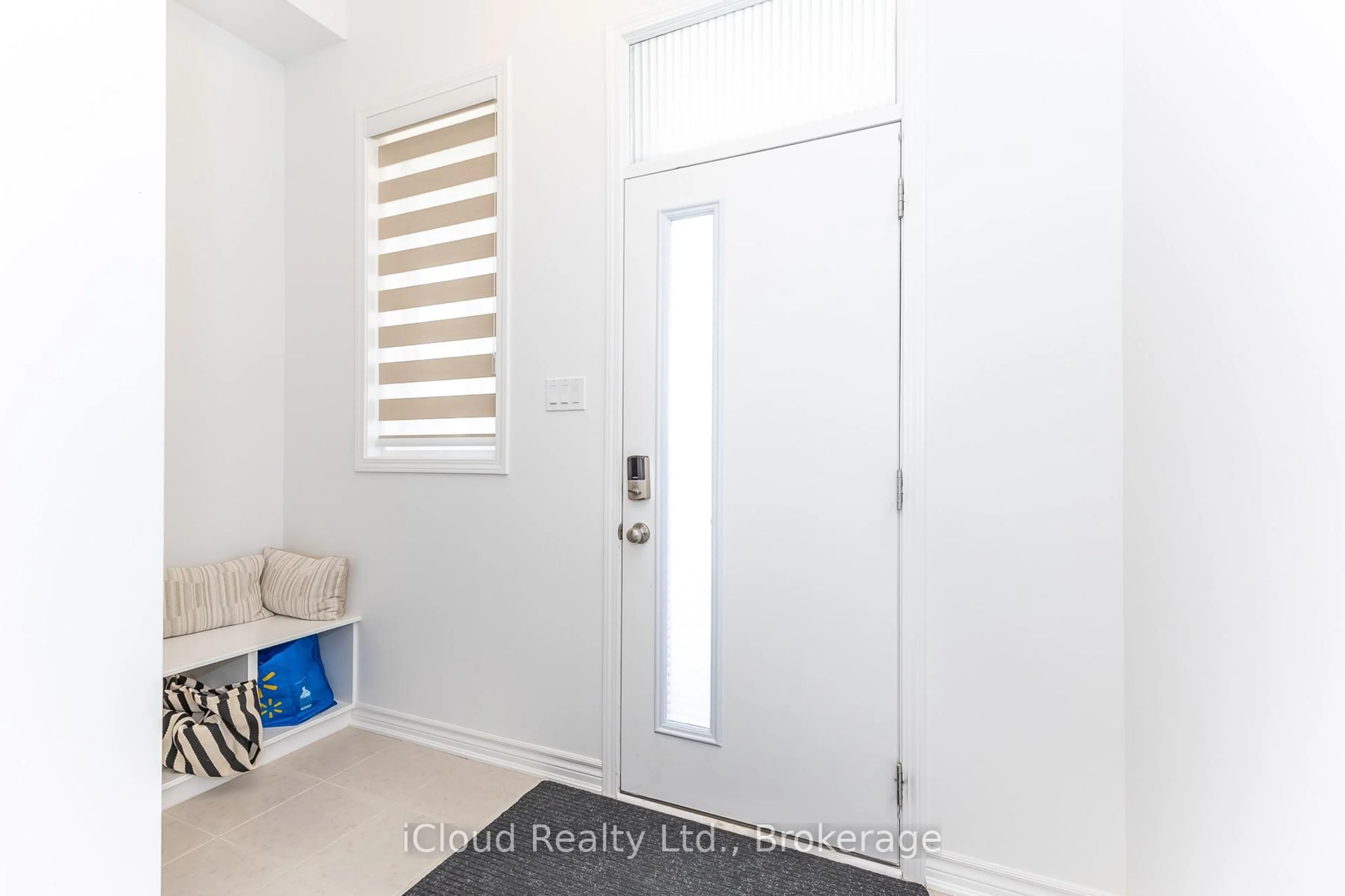 Indoor entryway for 302 Calla Pt, Milton Ontario L9T 2X5