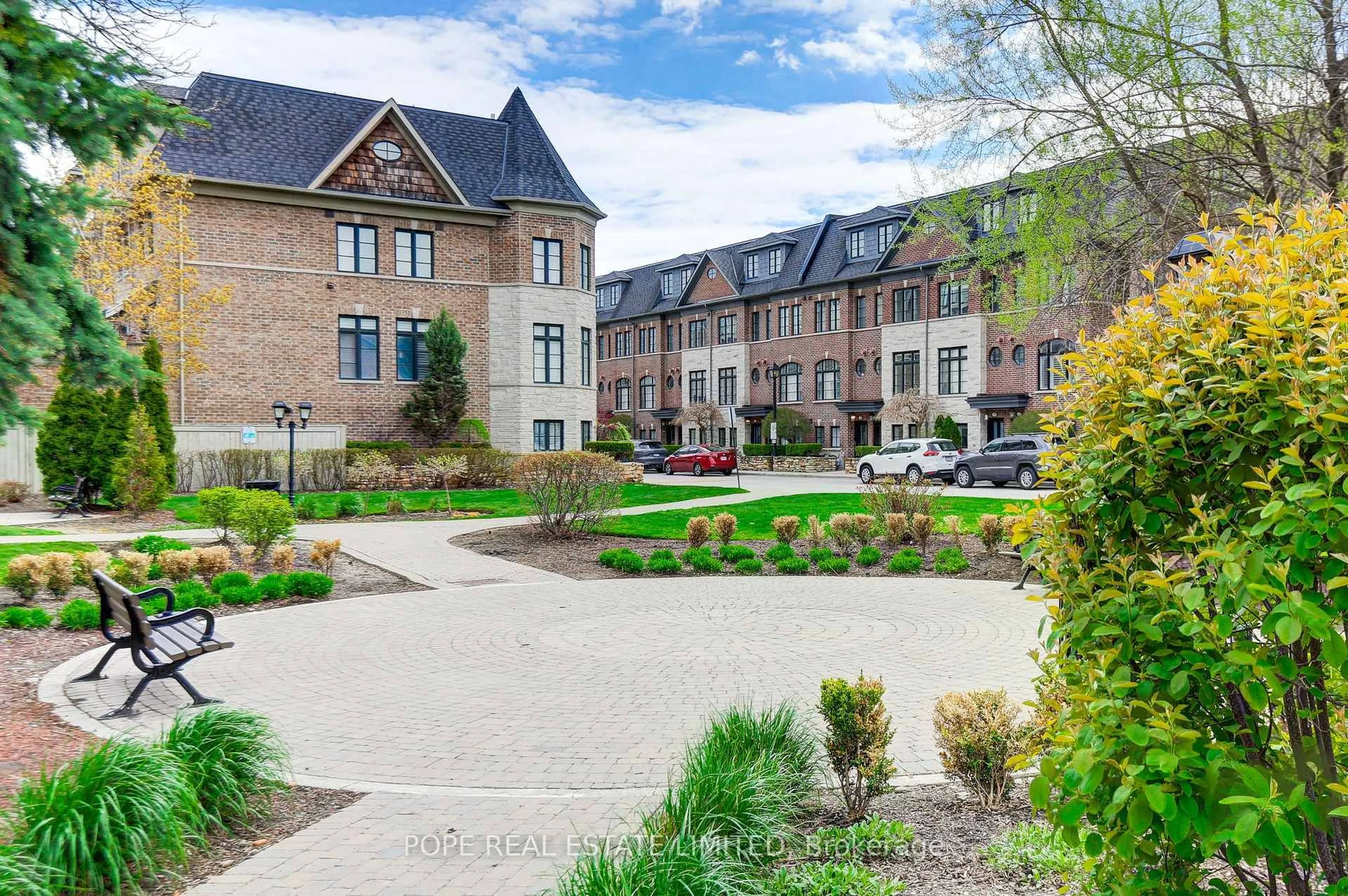 Patio, street for 21 Ruby Lang Lane, Toronto Ontario M8Z 0B8