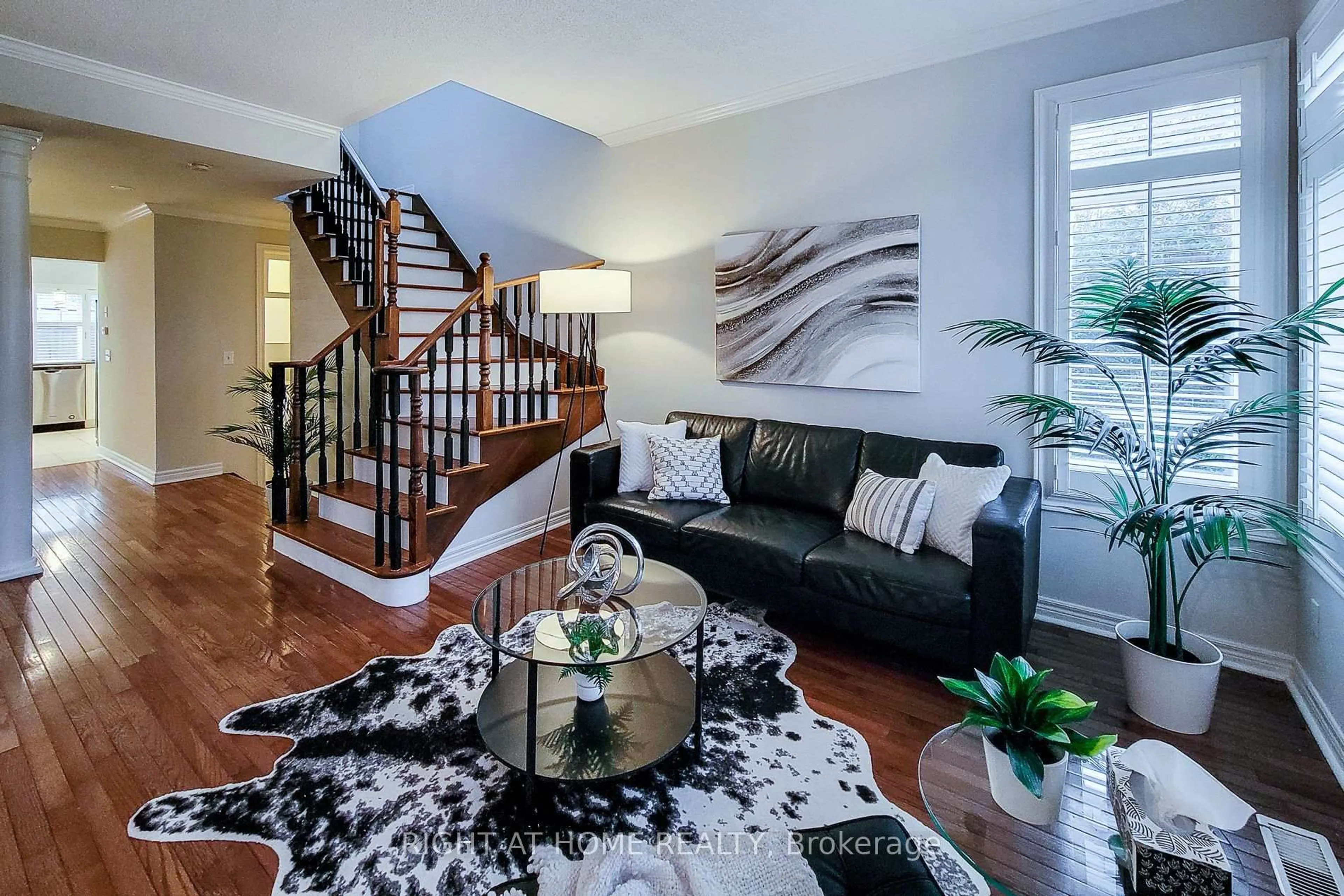 Living room with furniture, unknown for 2624 Castle Hill Cres, Oakville Ontario L6H 6J1