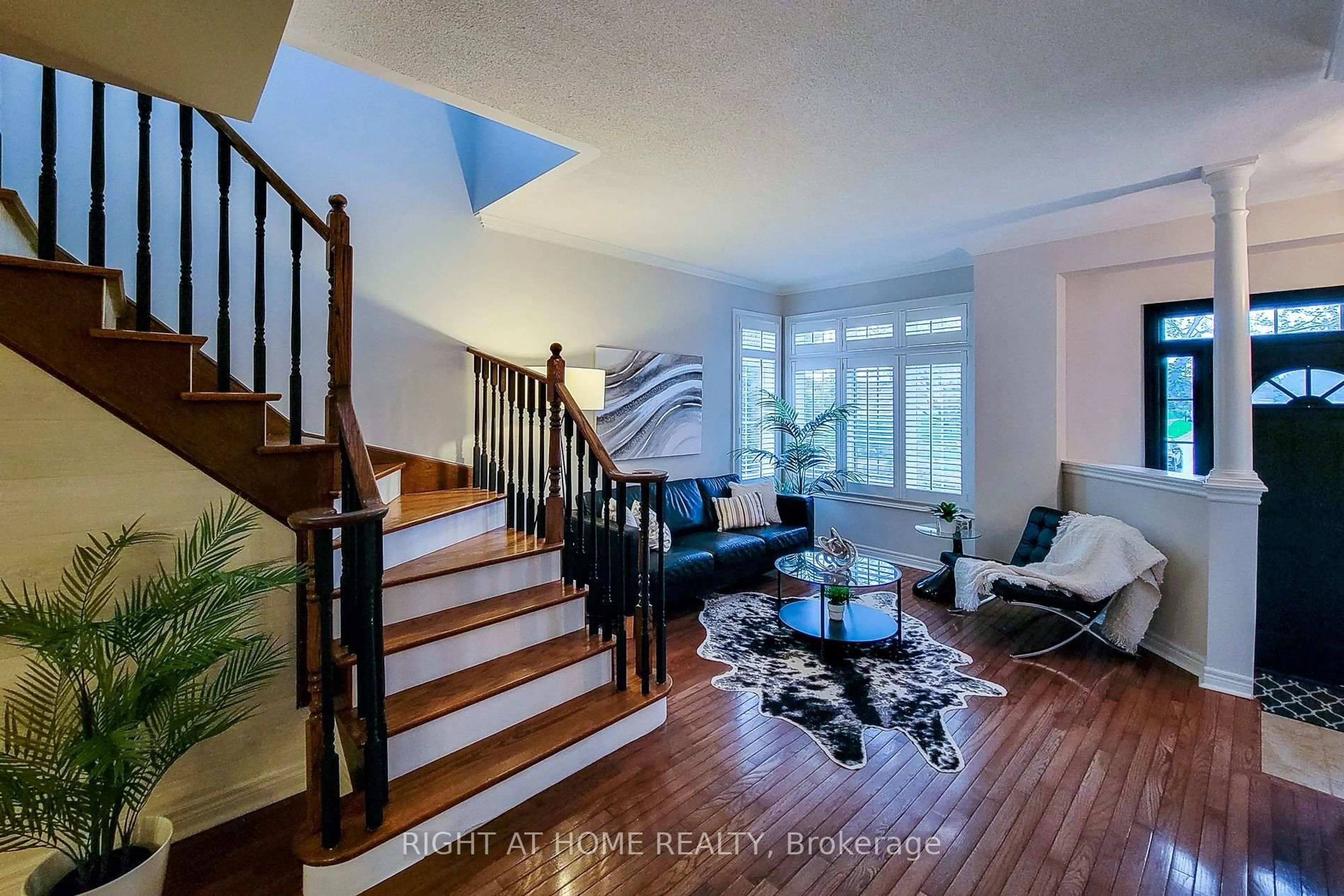 Unknown for 2624 Castle Hill Cres, Oakville Ontario L6H 6J1