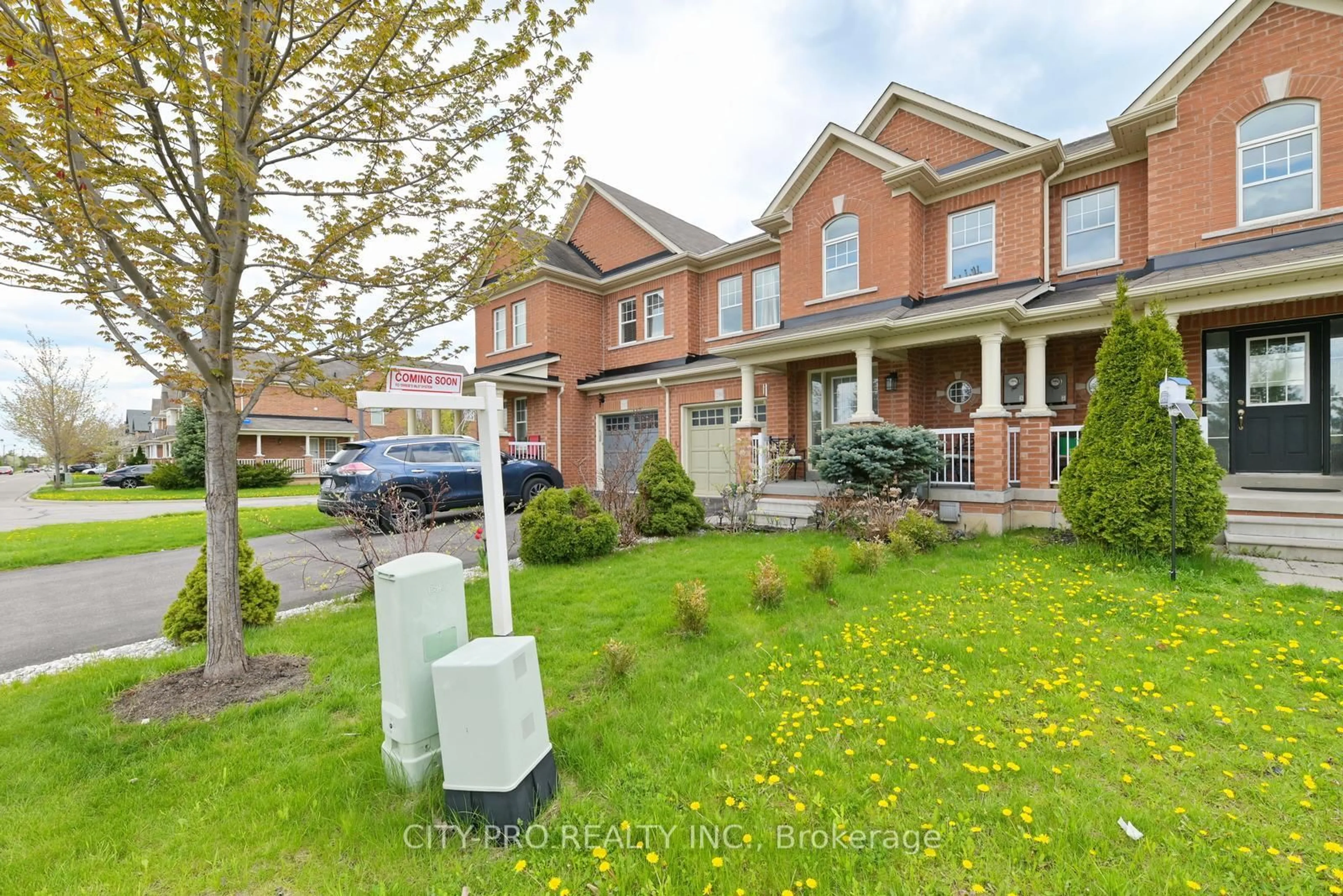 Home with brick exterior material, street for 230 Duncan Lane, Milton Ontario L9T 8B6