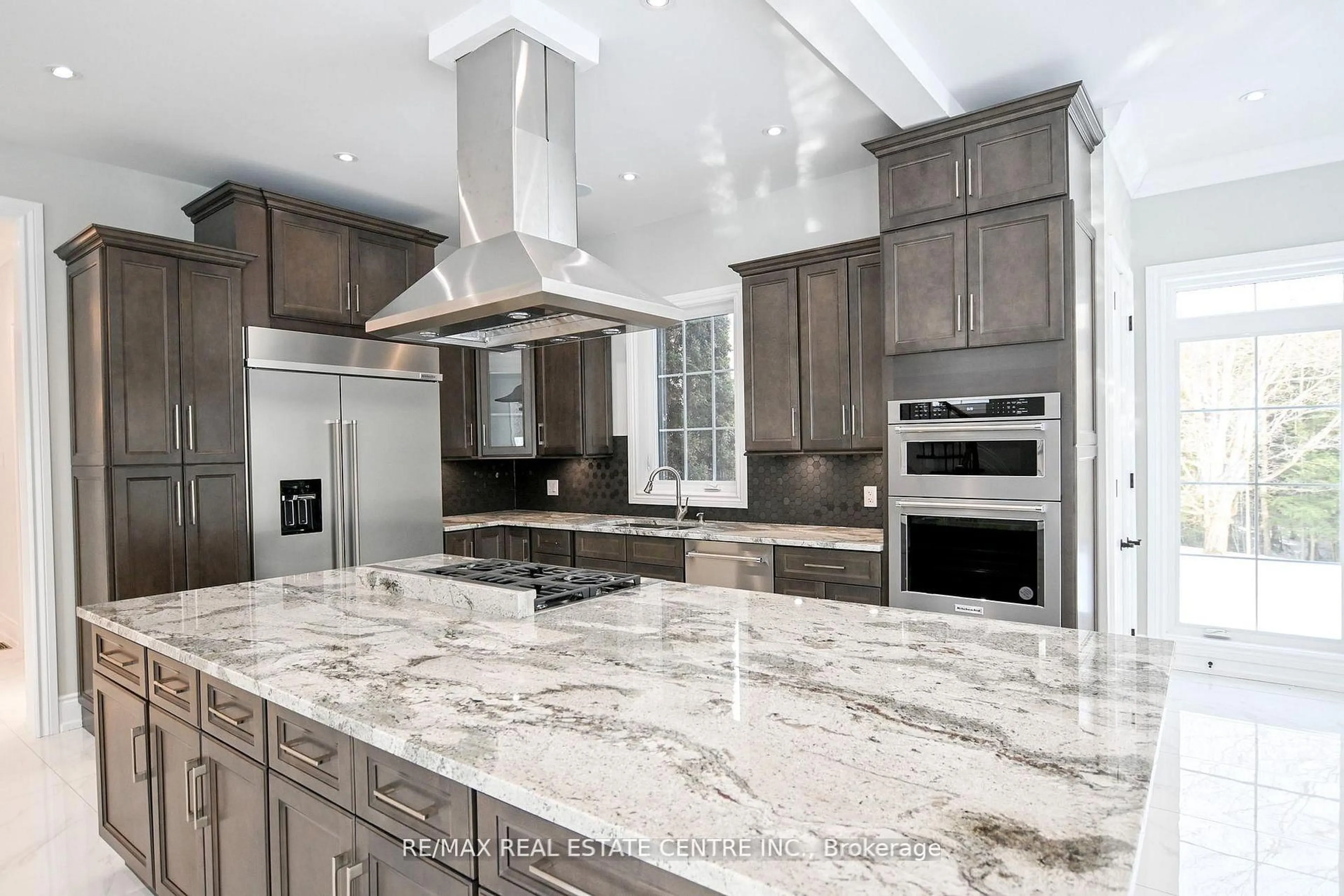 Contemporary kitchen, ceramic/tile floor for 12 Flaherty Lane, Caledon Ontario L7K 2P3