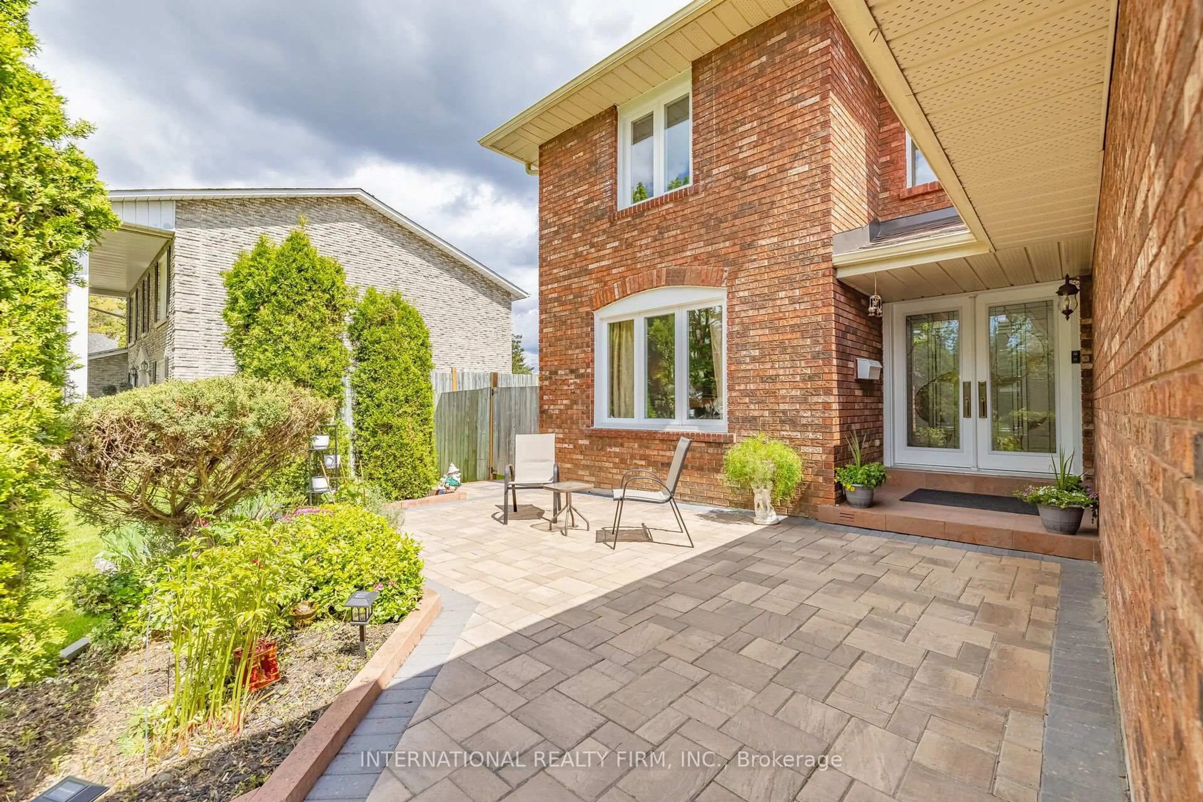 Home with brick exterior material, street for 1236 Fleet St, Mississauga Ontario L5H 3P5