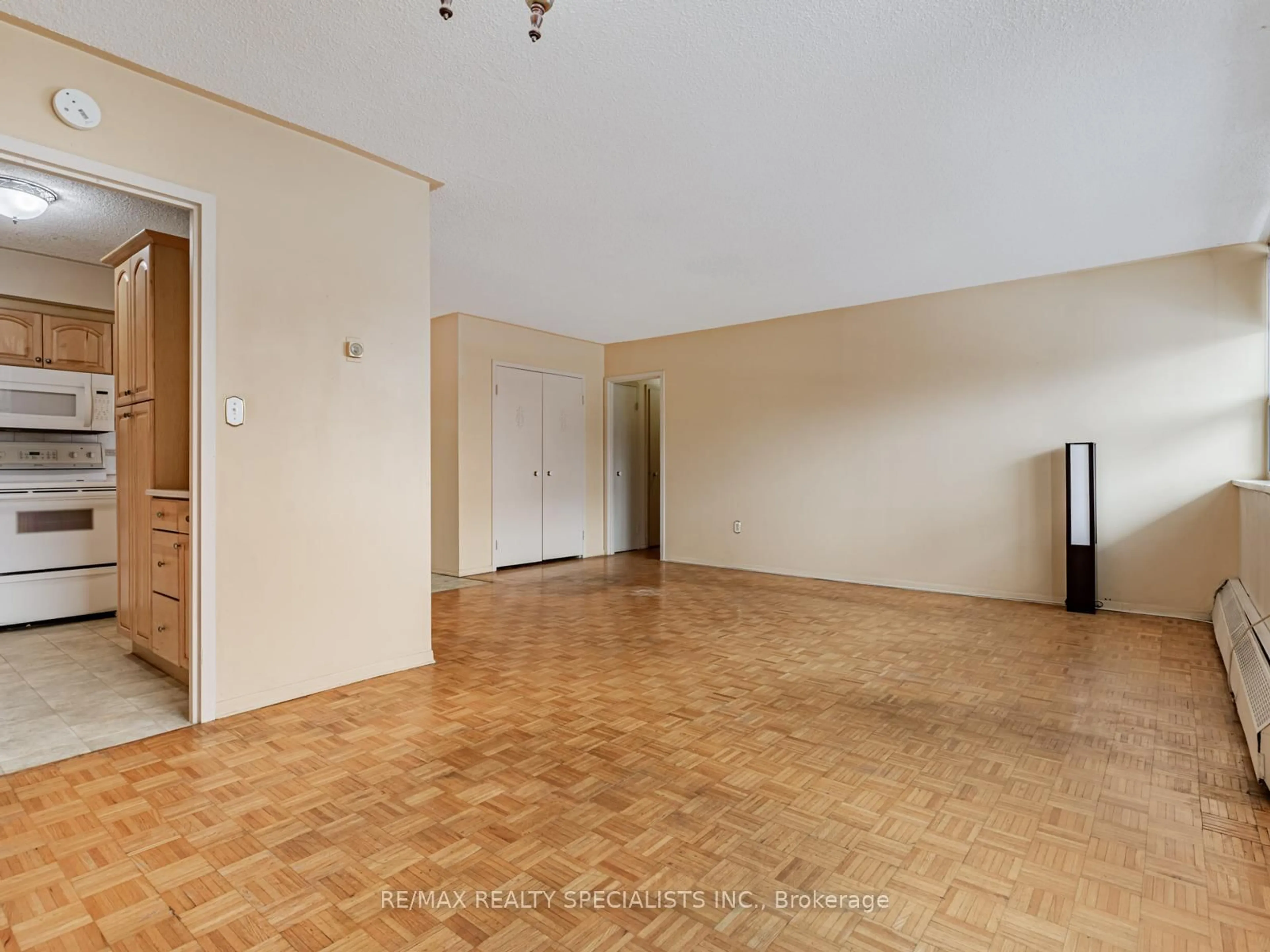 A pic of a room for 151 La Rose Ave #401, Toronto Ontario M9P 1B3