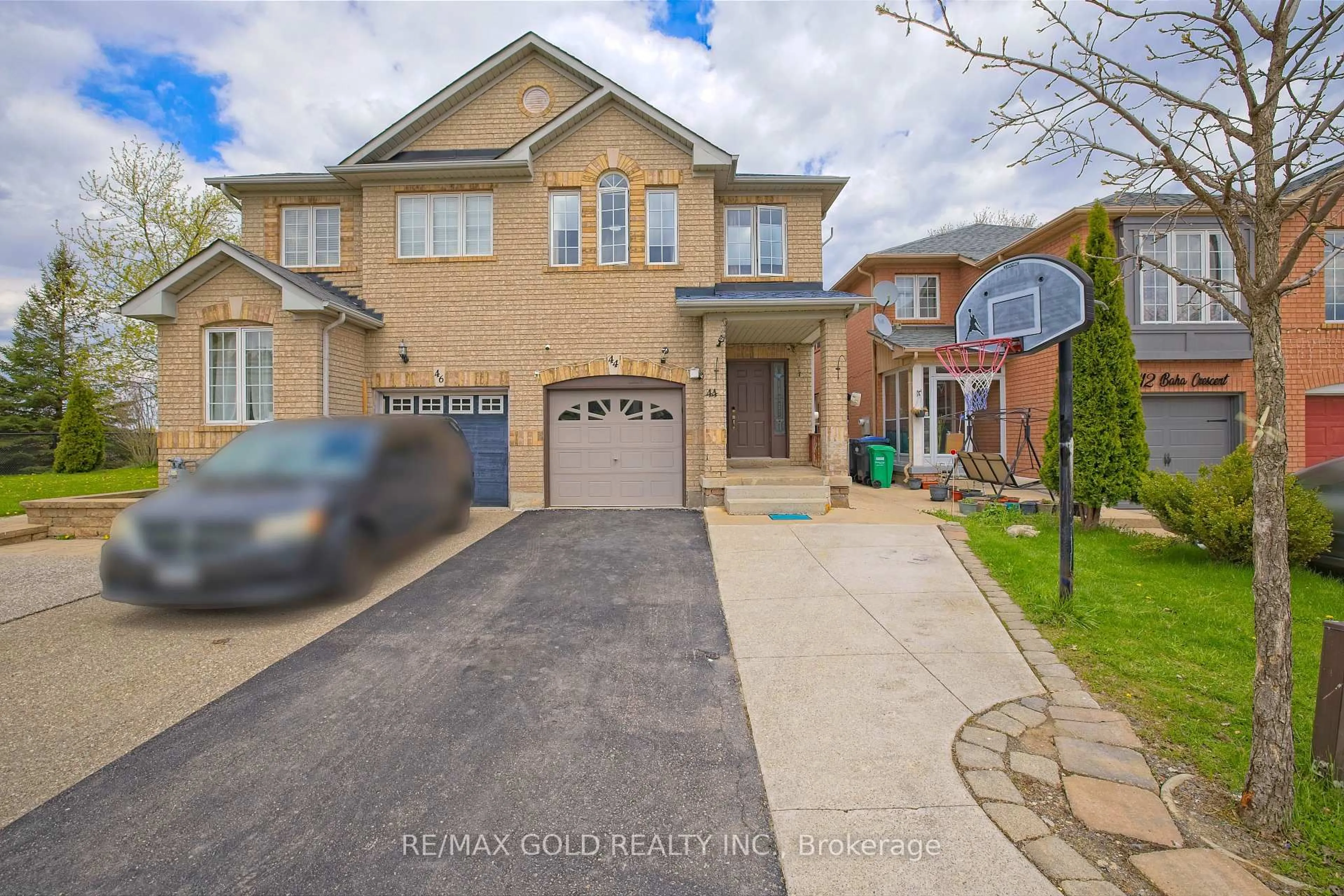 Home with brick exterior material, street for 44 Baha Cres, Brampton Ontario L7A 2J3