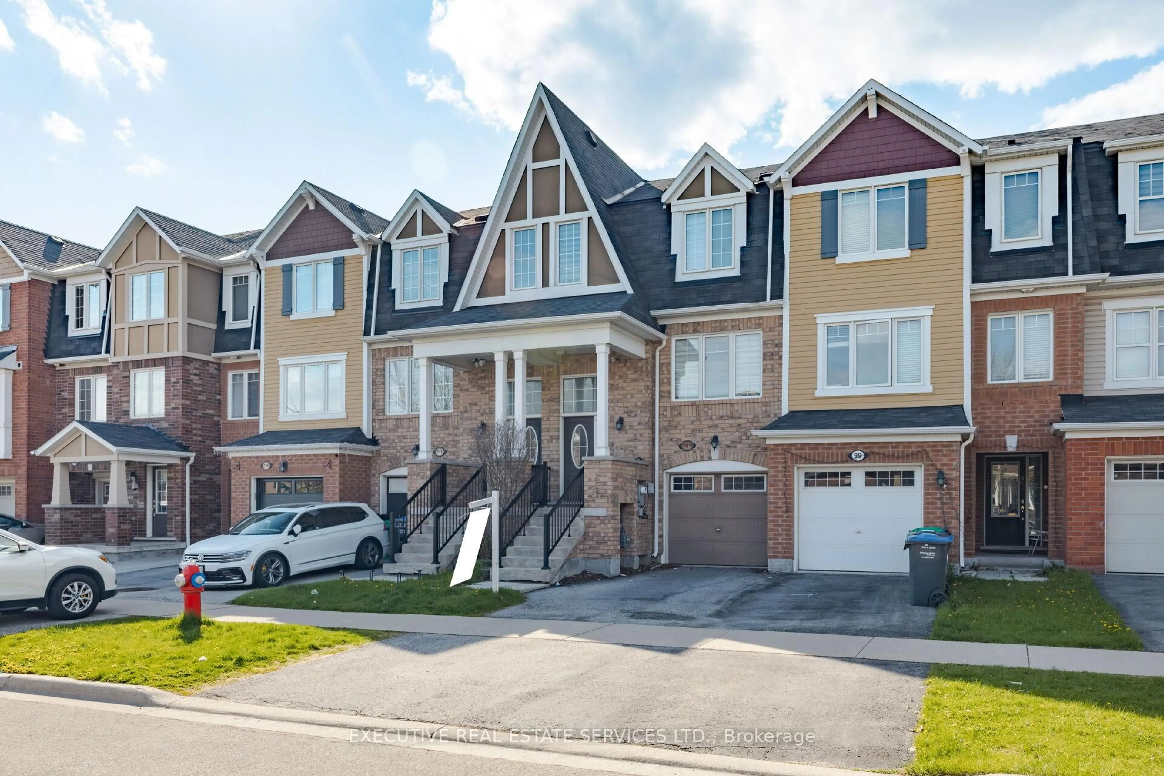 Home with brick exterior material, street for 101 Mccleave Cres, Brampton Ontario L6Y 4Y9