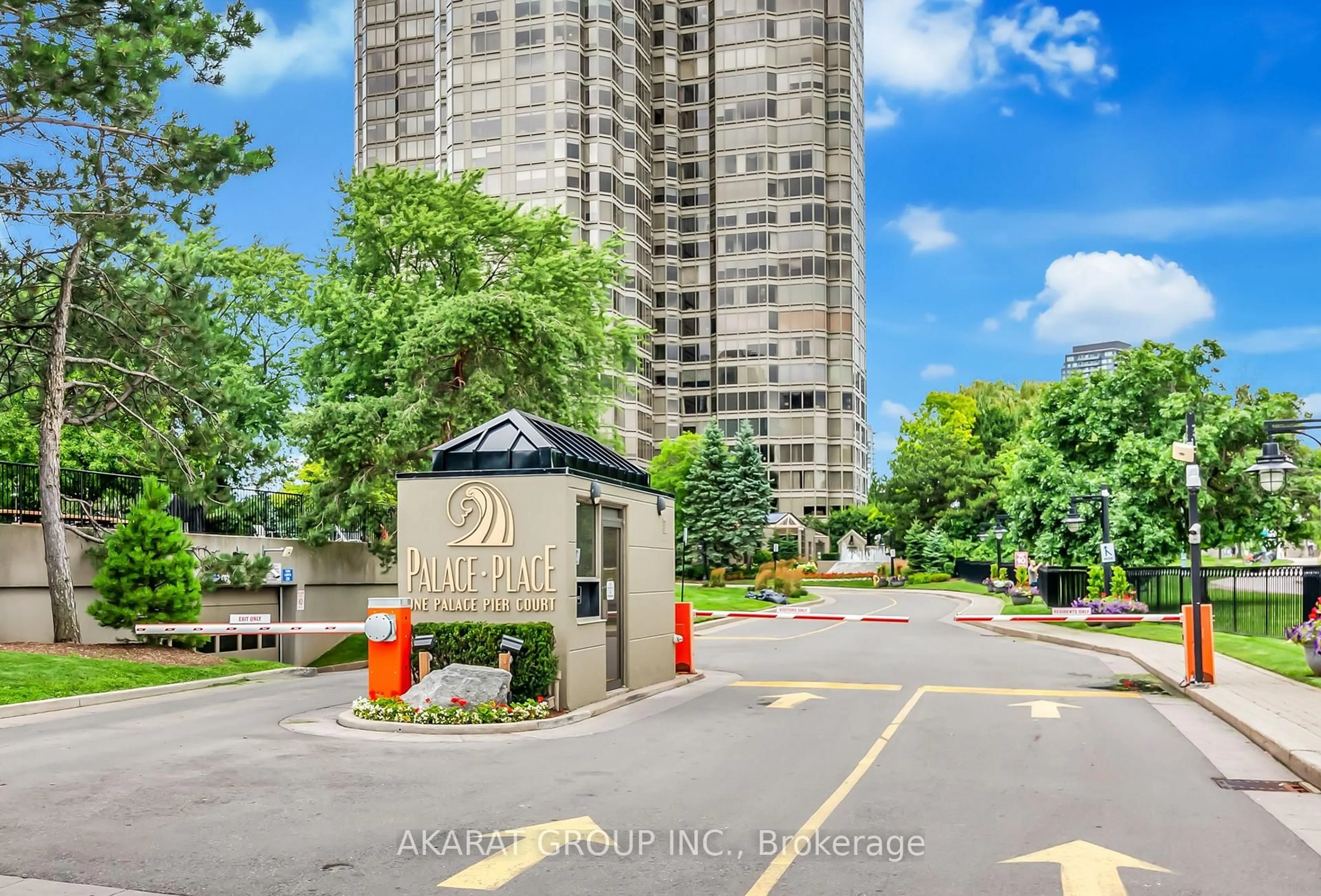 Indoor foyer for 1 Palace Pier Crt #602, Toronto Ontario M8V 3W9