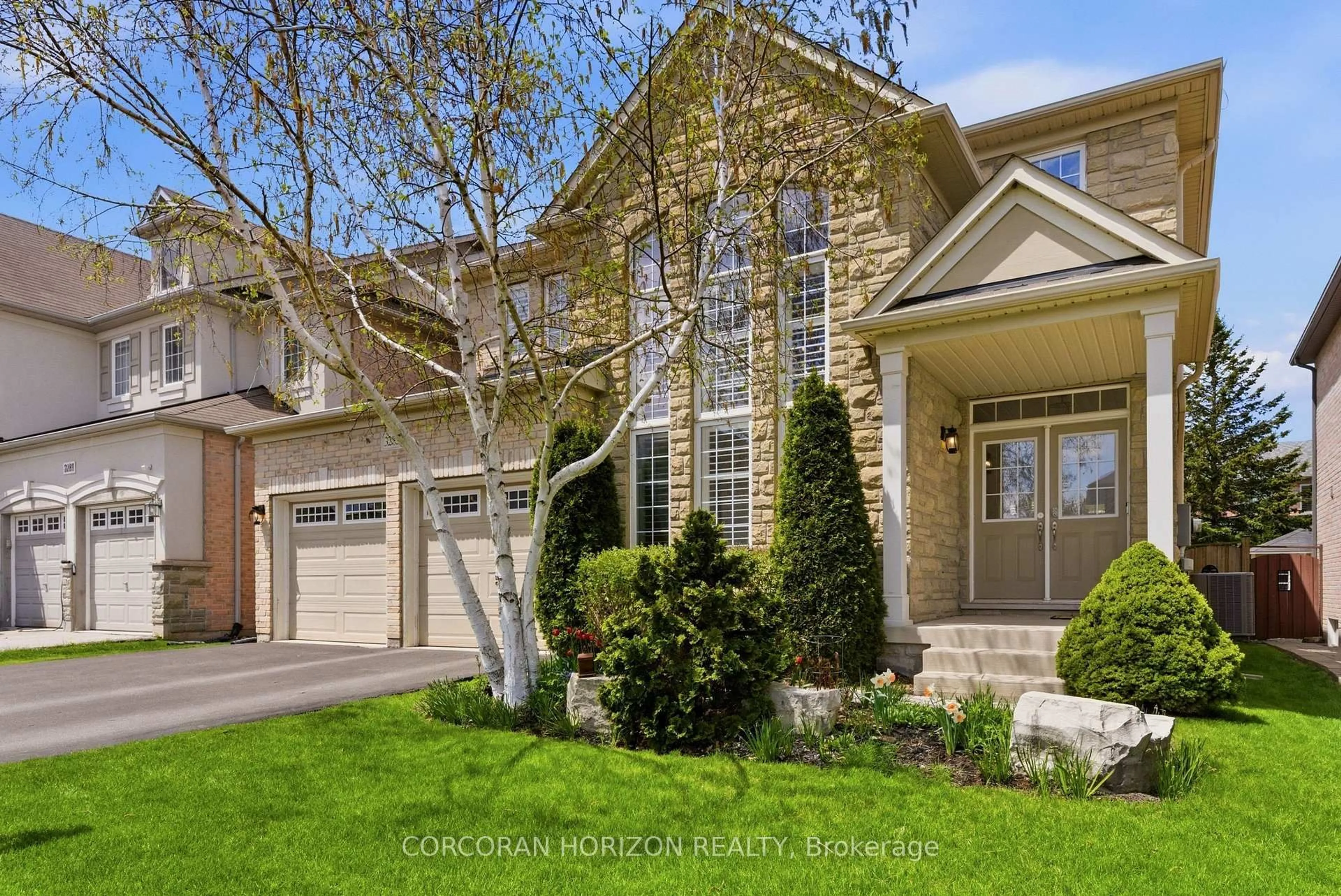 Home with brick exterior material, street for 3285 Liptay Ave, Oakville Ontario L6M 0N1