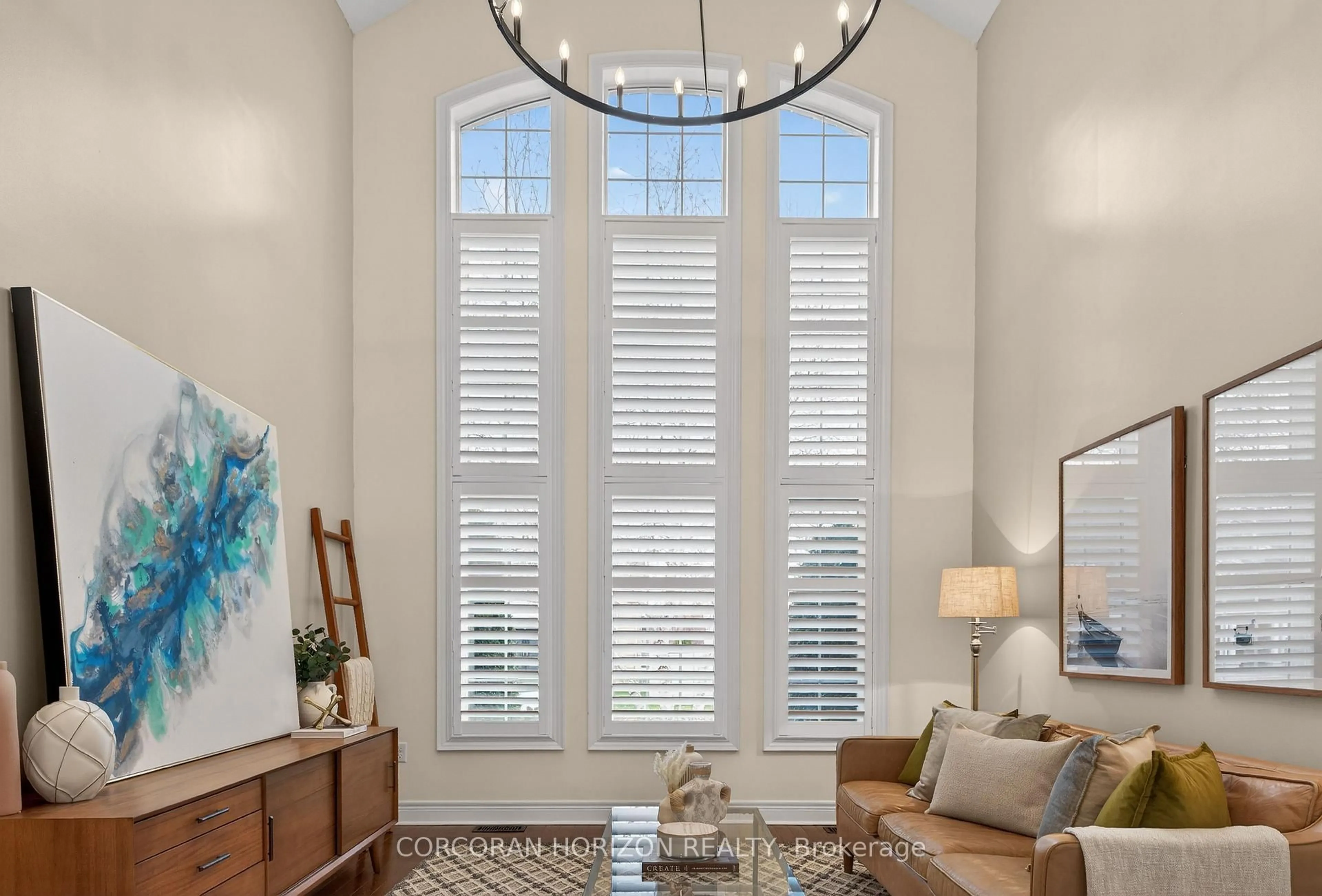Indoor entryway for 3285 Liptay Ave, Oakville Ontario L6M 0N1