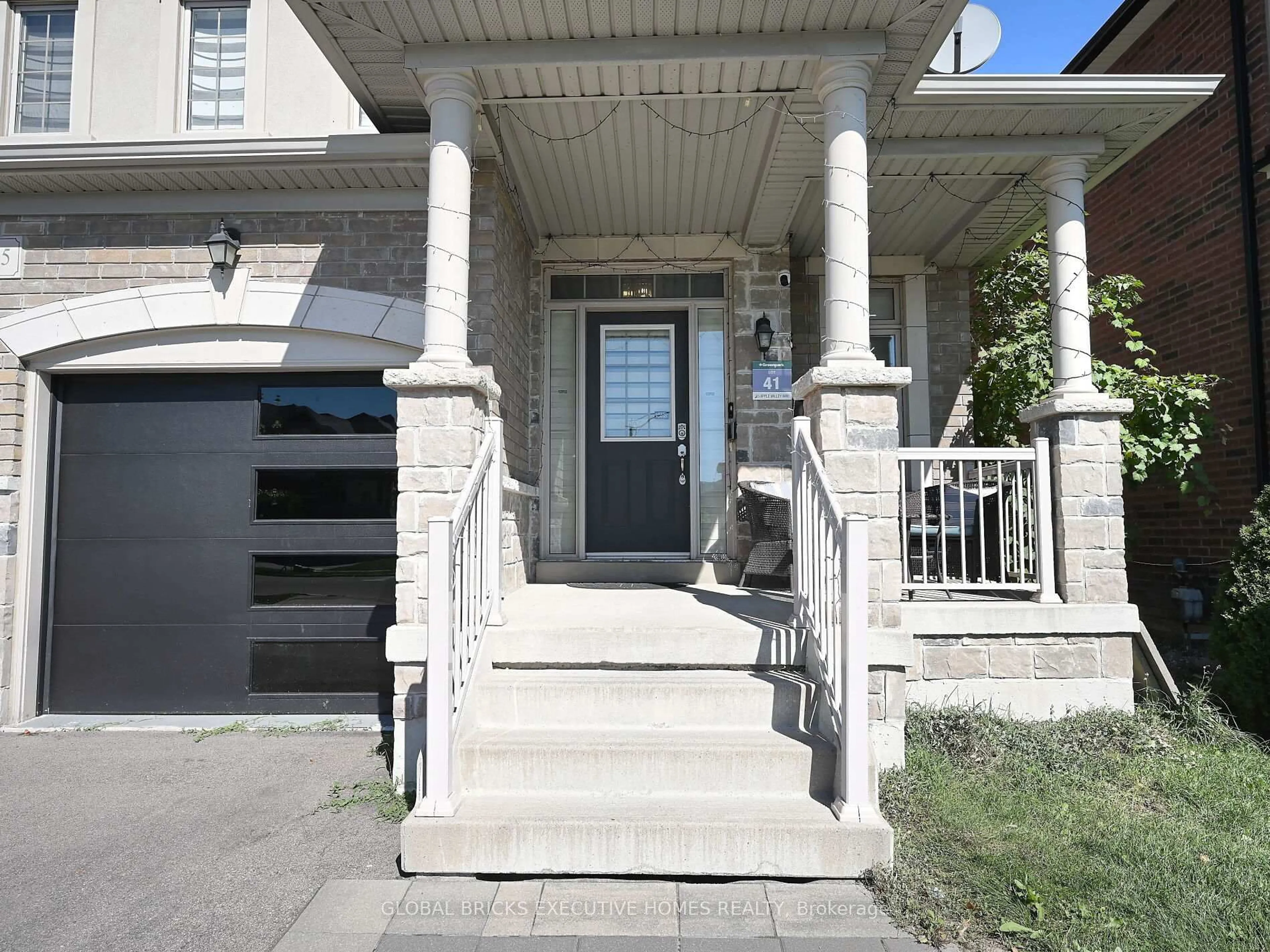 Unknown for 55 Apple Valley Way, Brampton Ontario L5P 3R5