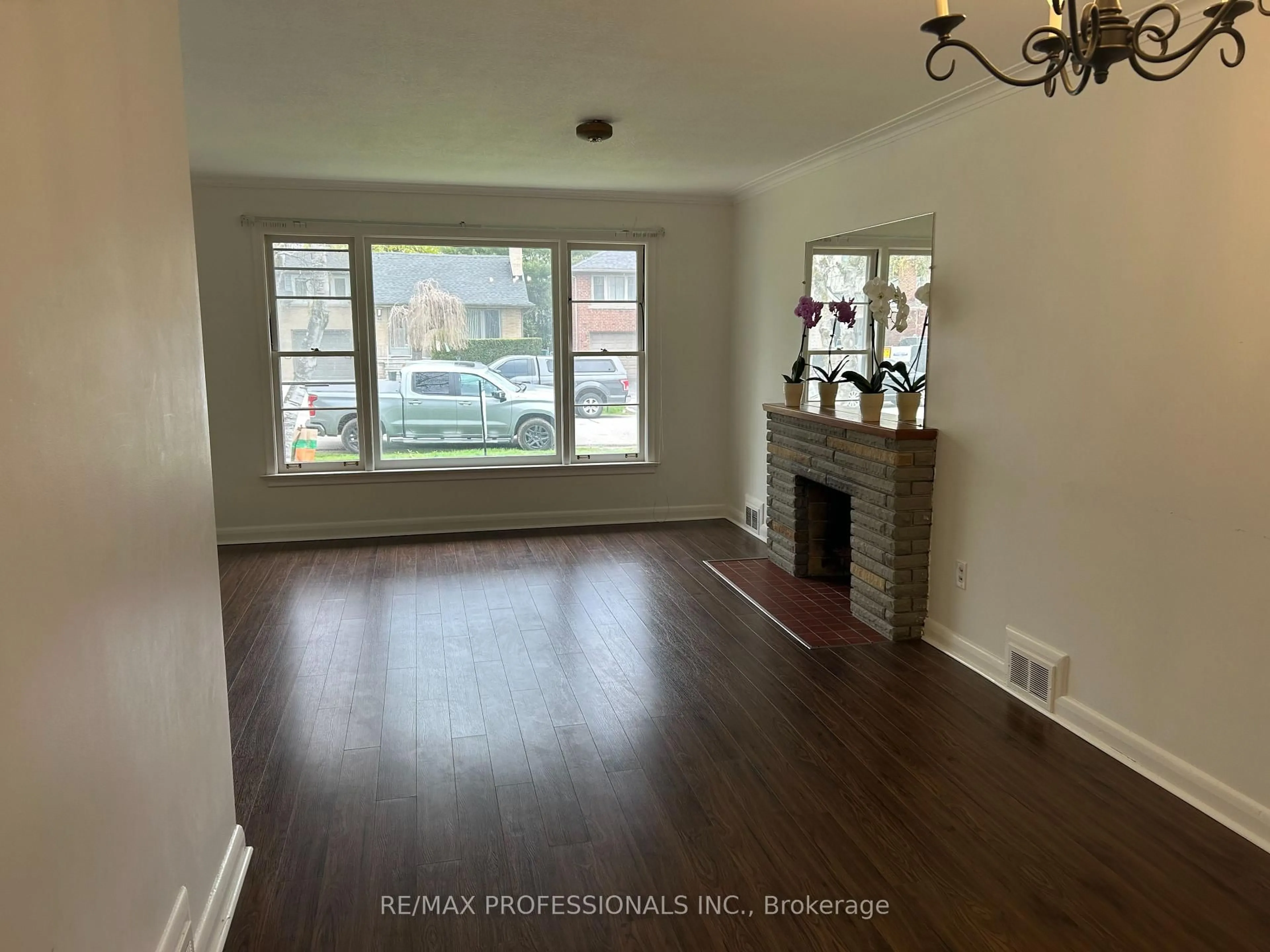 A pic of a room for 47 Claymore Dr, Toronto Ontario M8Z 2S3