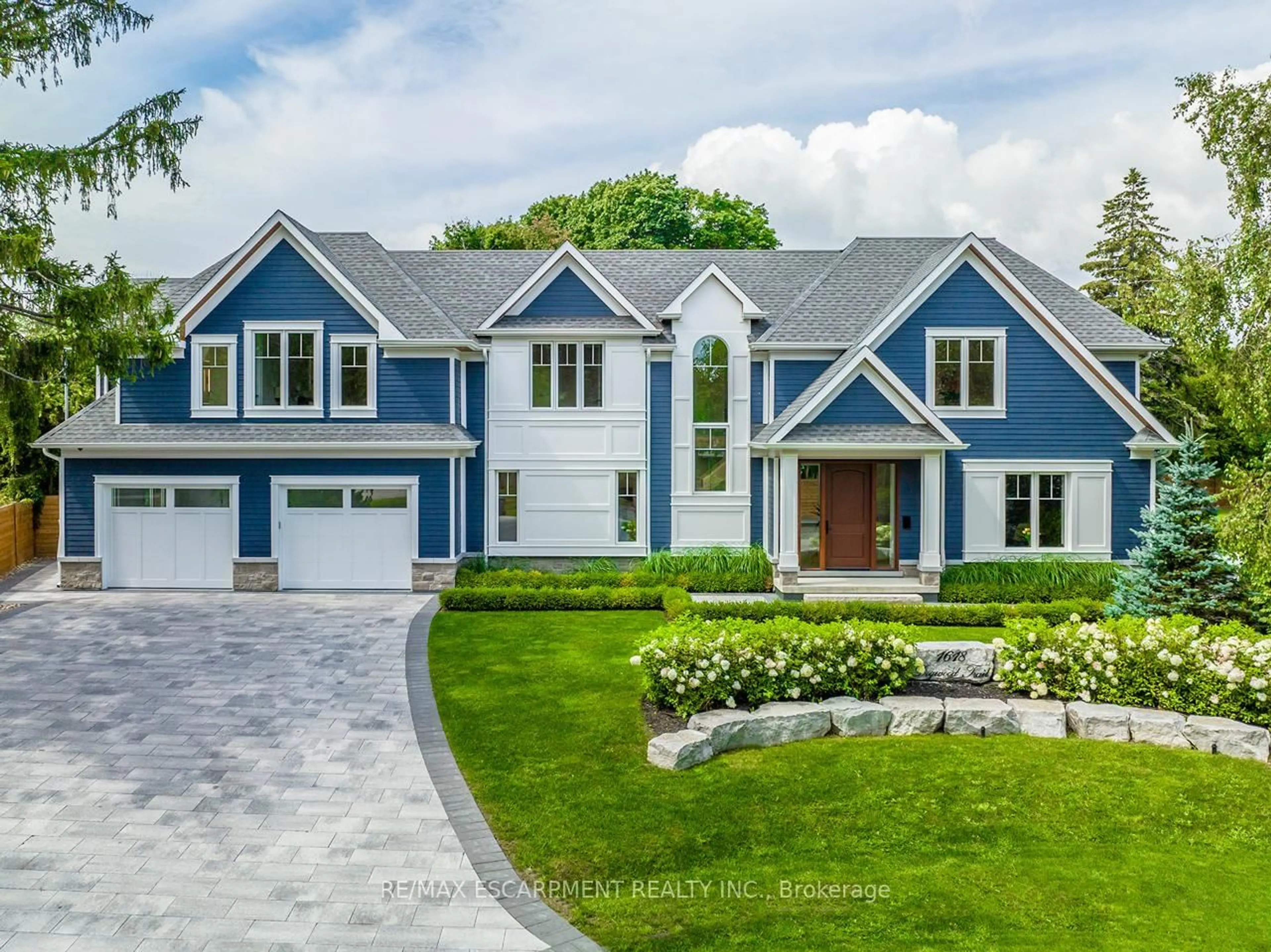 Home with brick exterior material, street for 1618 Dogwood Tr, Mississauga Ontario L5G 3A5