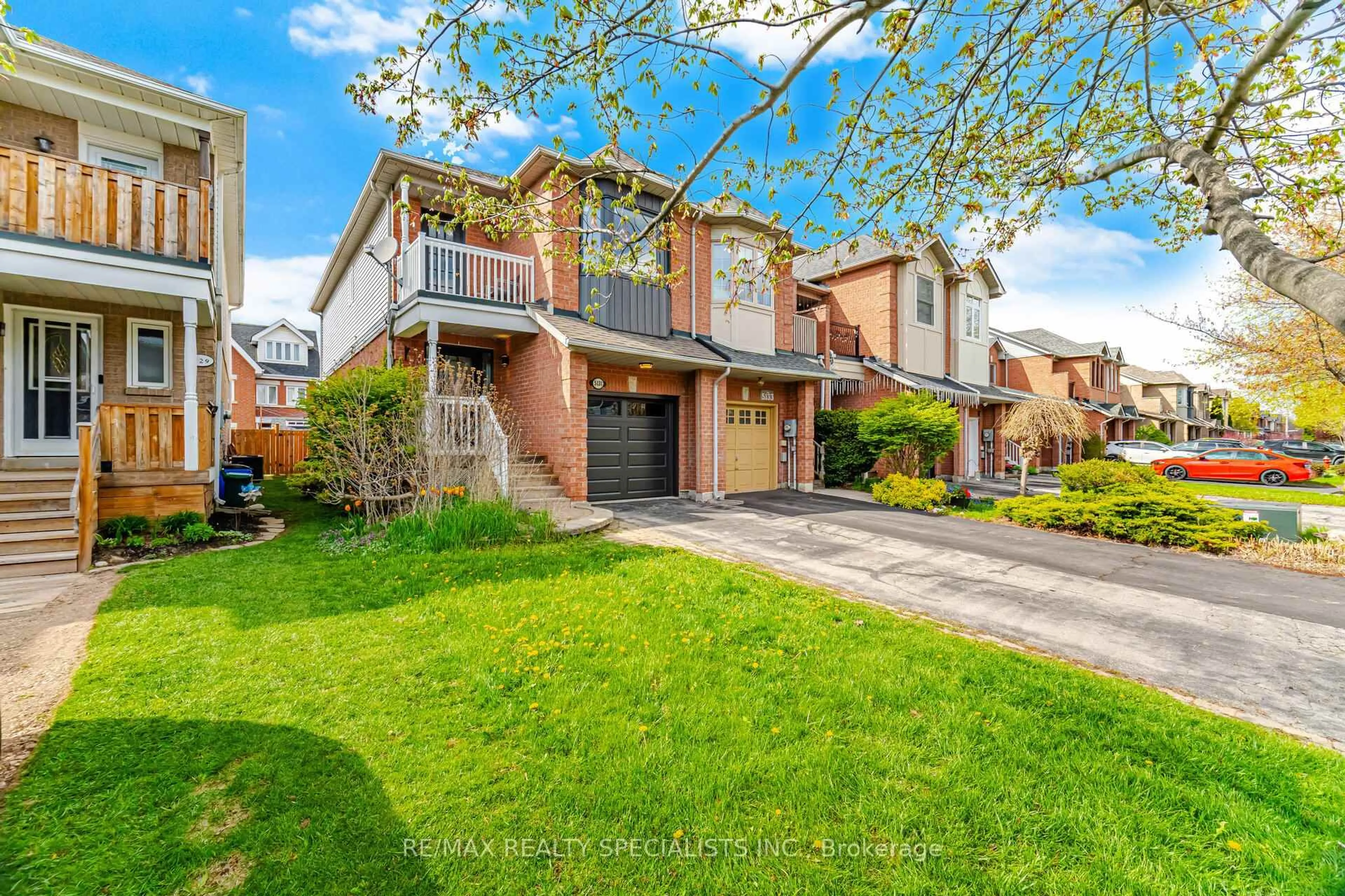 Home with brick exterior material, street for 5131 Thornburn Dr, Burlington Ontario L7L 6K2