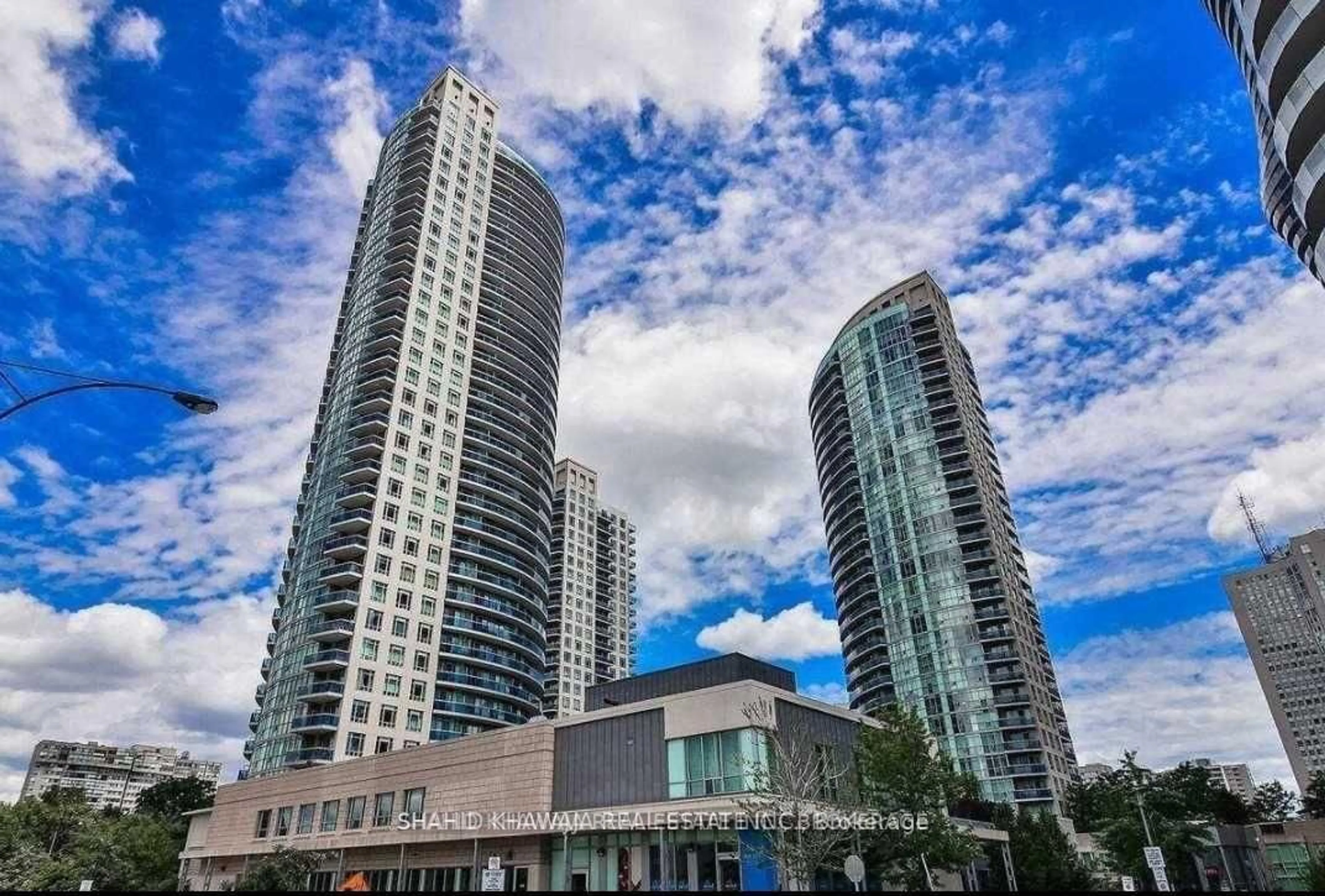 Indoor foyer for 80 Absolute Ave #1703, Mississauga Ontario L4Z 0A5