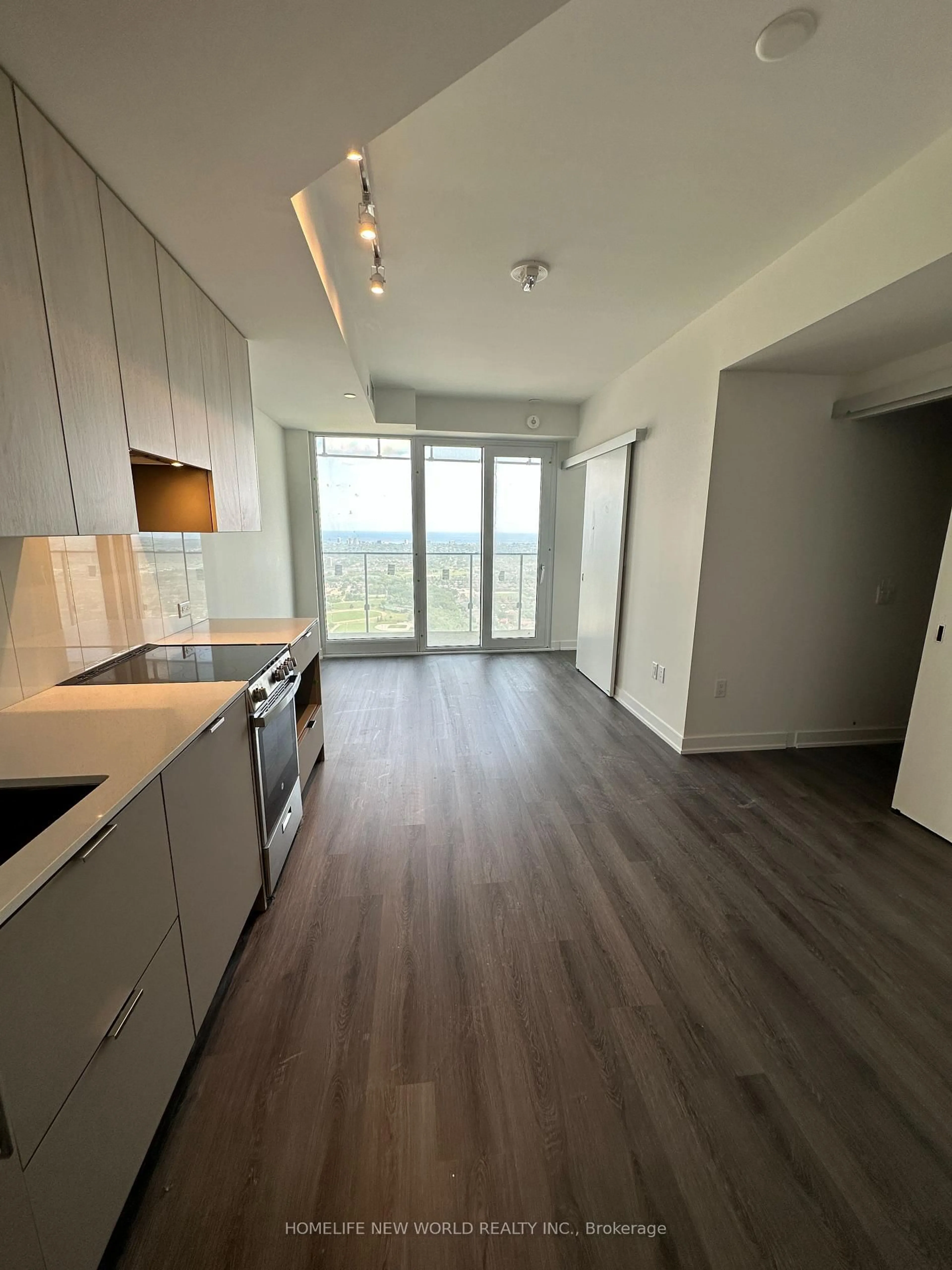Unknown for 3883 Quartz Rd #3808, Mississauga Ontario L5B 0M4