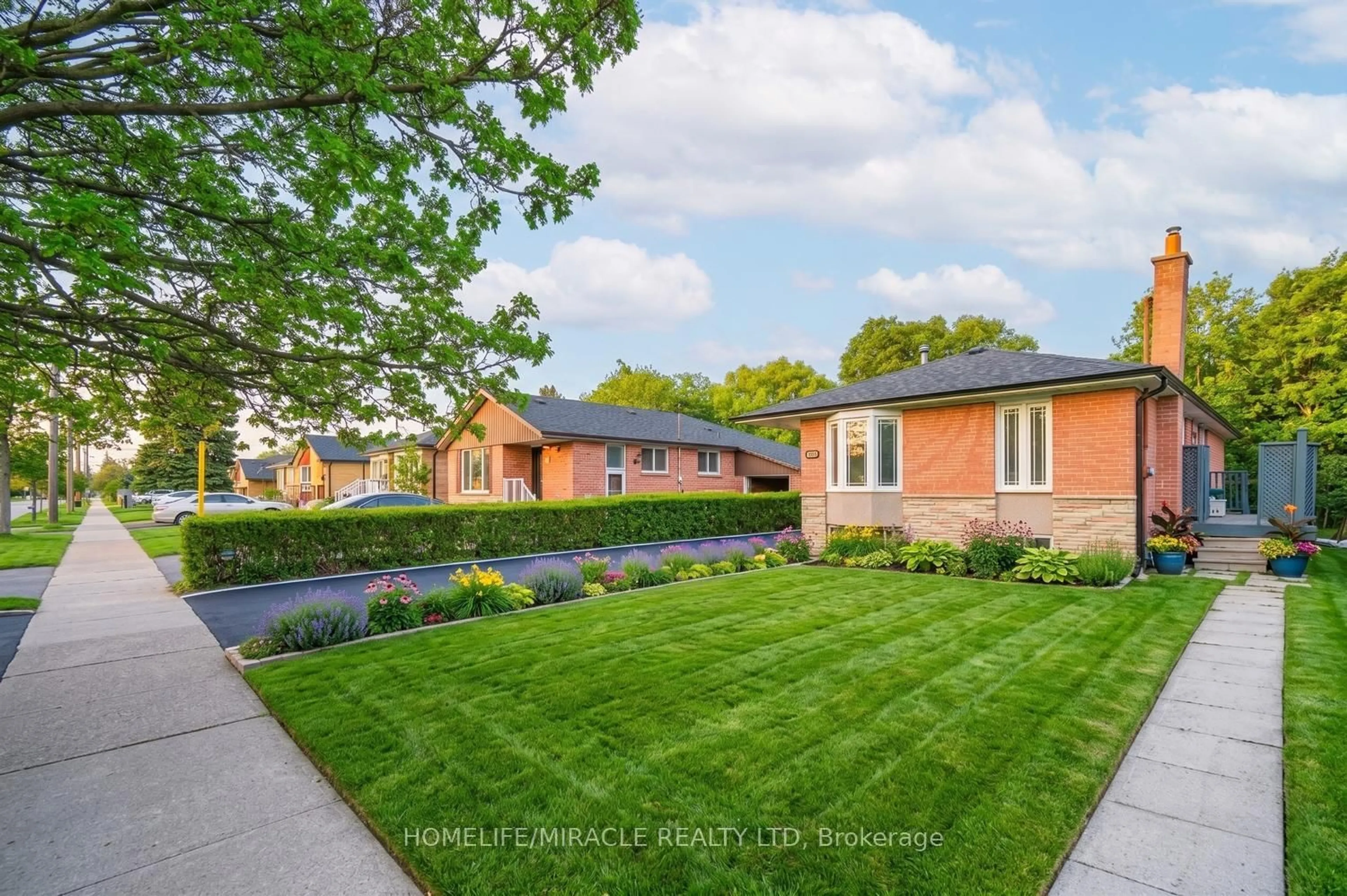 Home with brick exterior material, street for 92 Taysham Cres, Toronto Ontario M9V 1X3