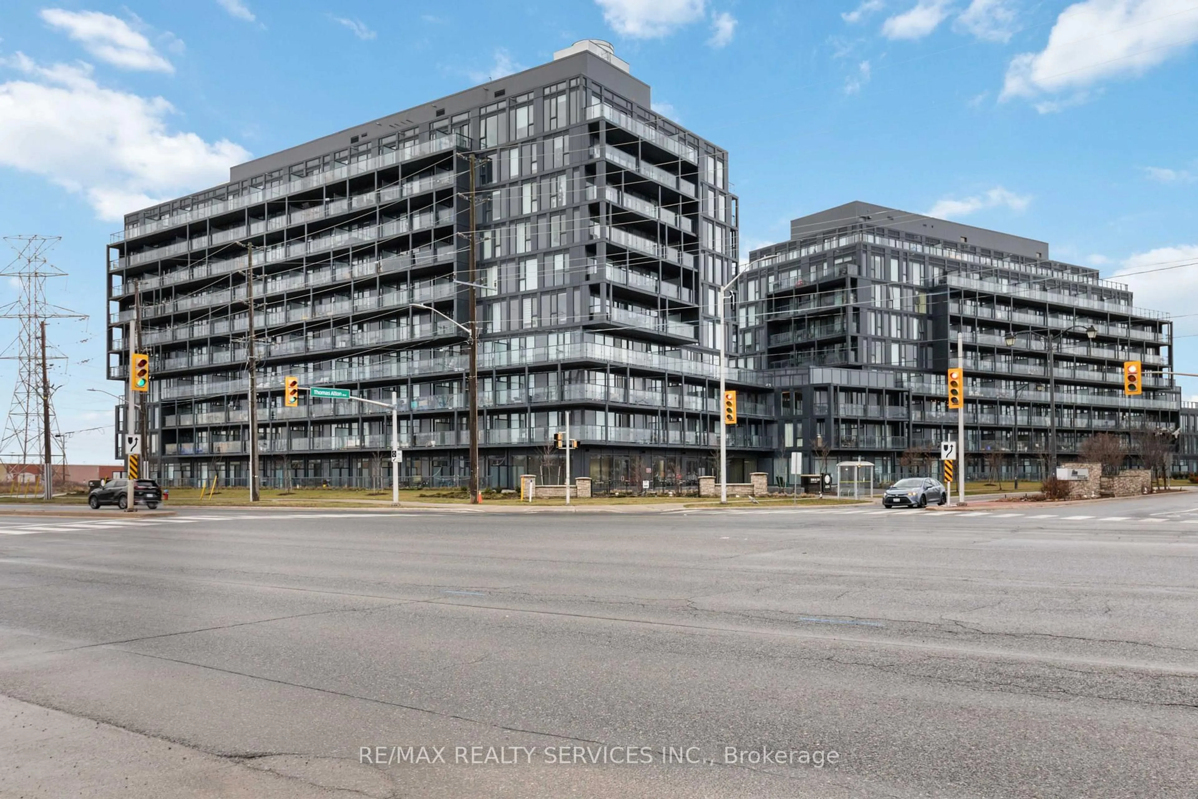 Blurry image for 3200 Dakota Common #B713, Burlington Ontario L7M 2A7