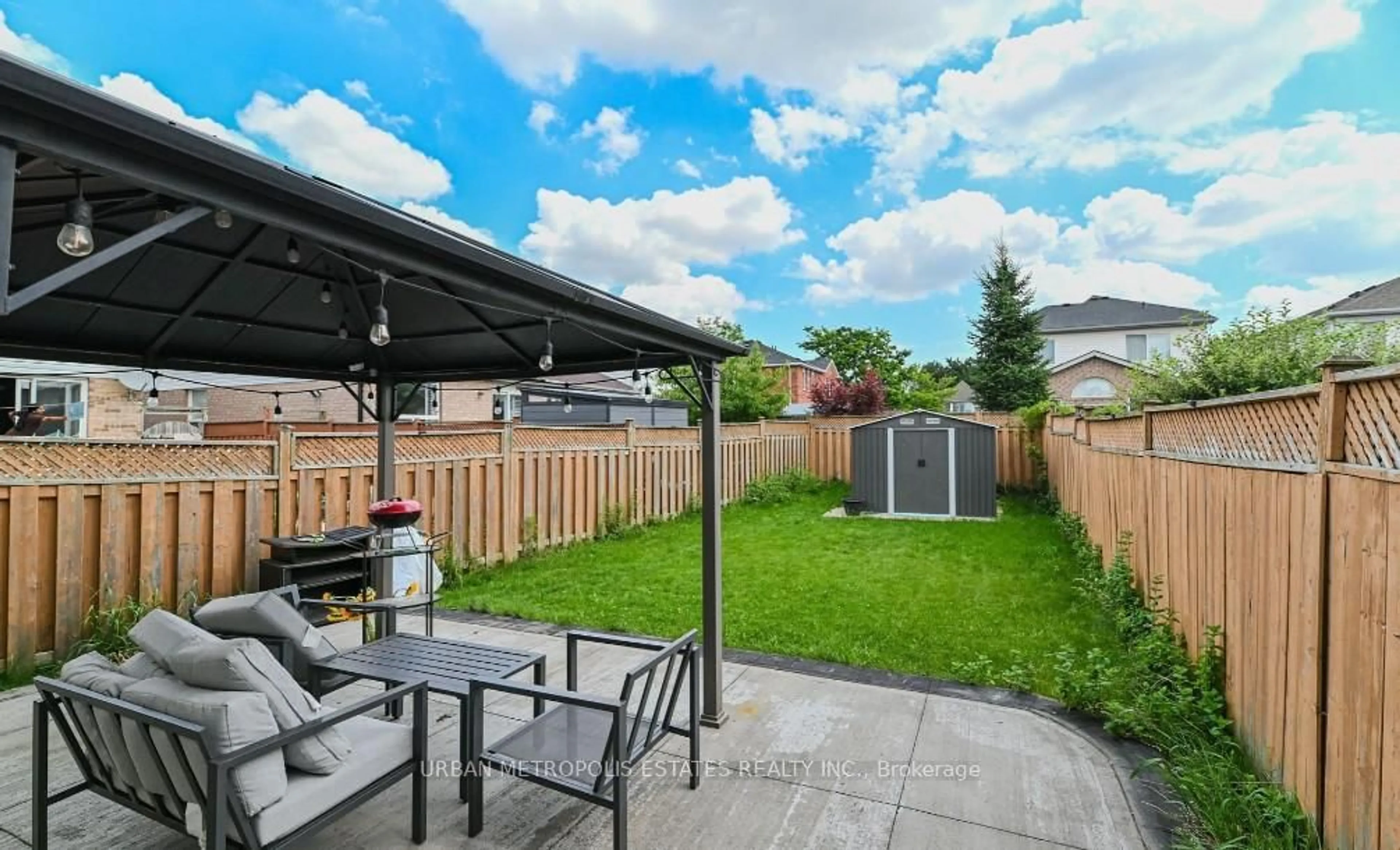 Patio, street for 44 Needlewood Lane, Brampton Ontario L6R 2N3