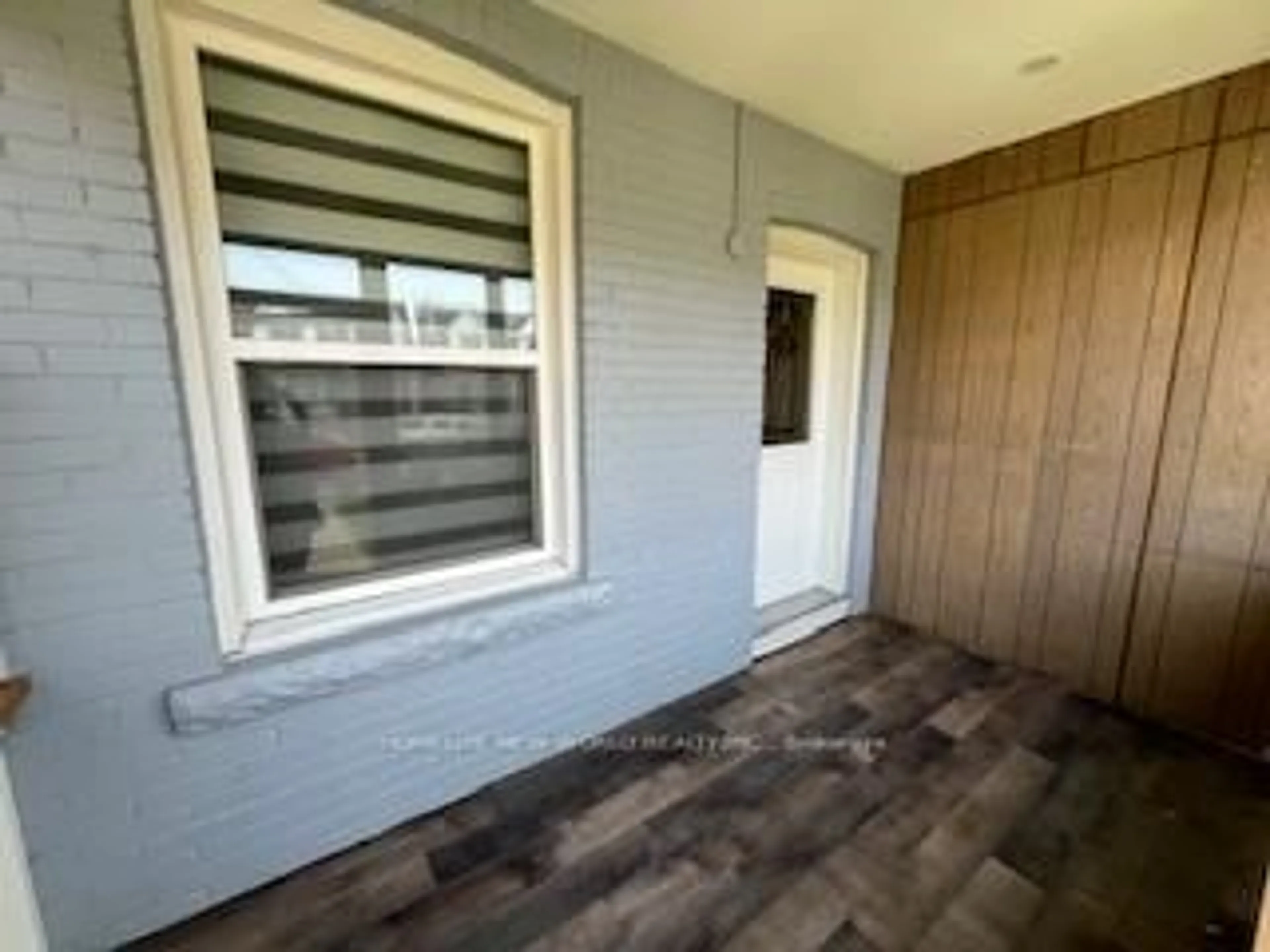 Unknown for 19 Britannia Ave, Toronto Ontario M6N 3T6