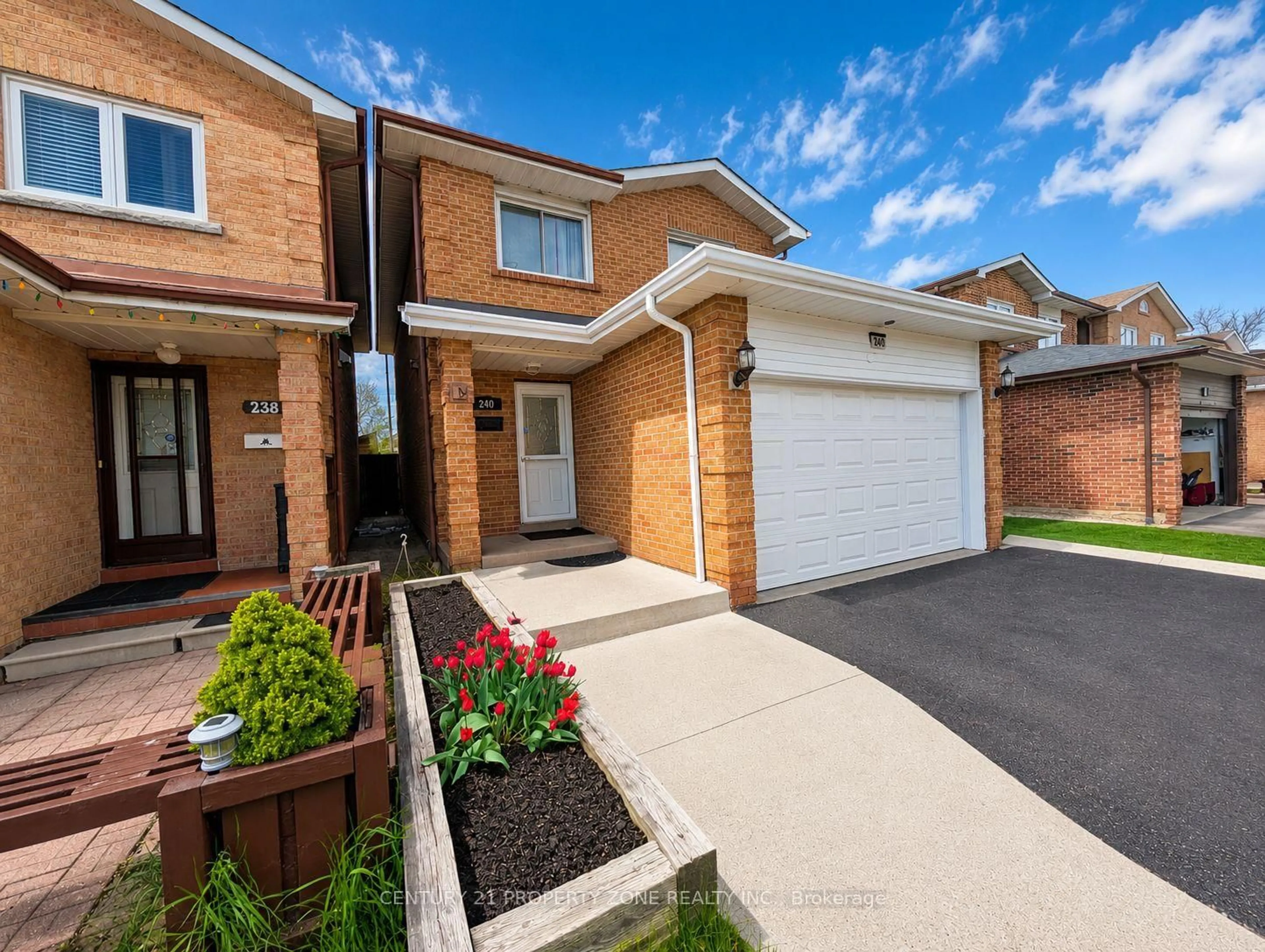 Home with brick exterior material, street for 240 Simmons Blvd, Brampton Ontario L6V 3Y1