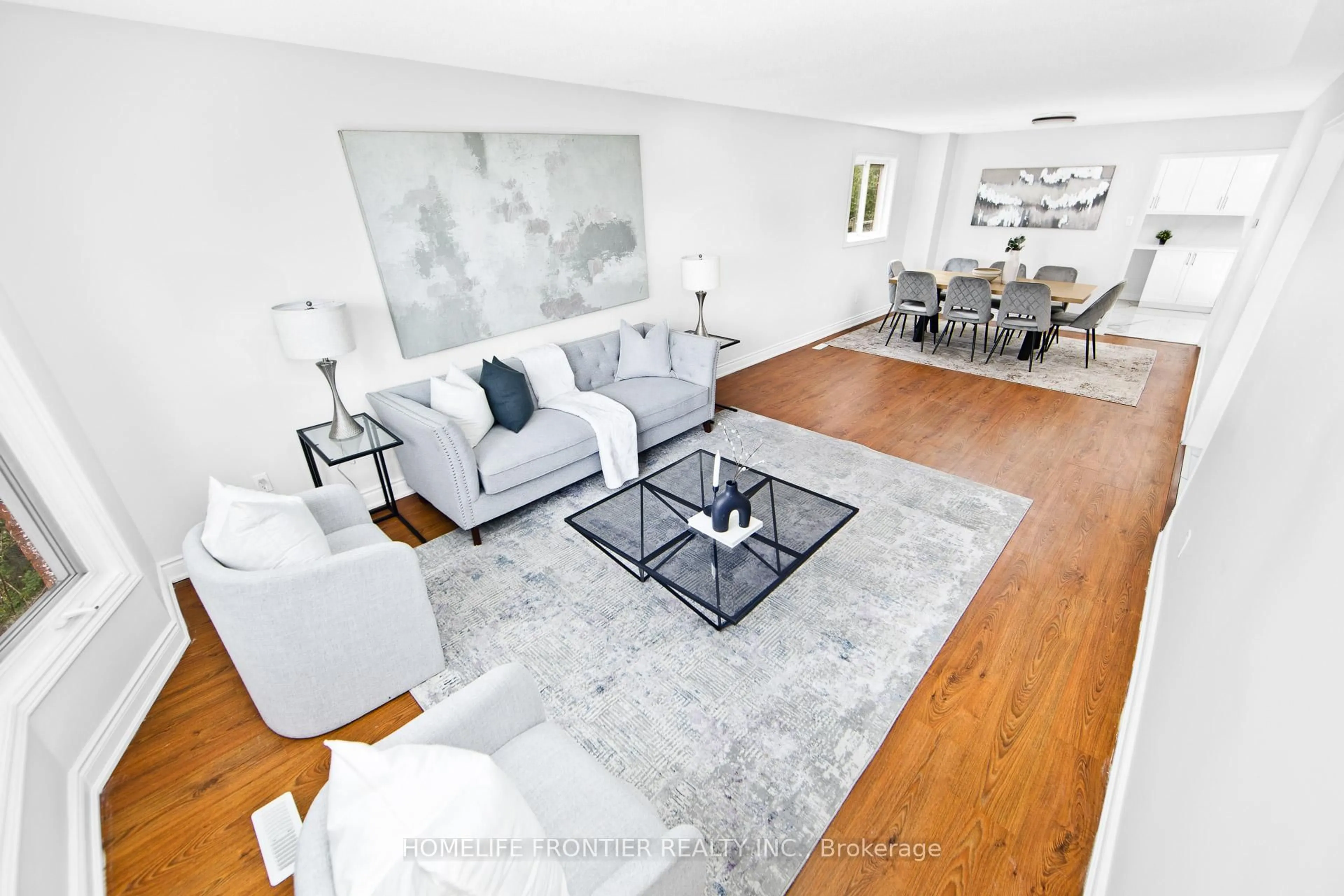 Living room with furniture, unknown for 278 Old Orchard Circ, Oakville Ontario L6H 4N7