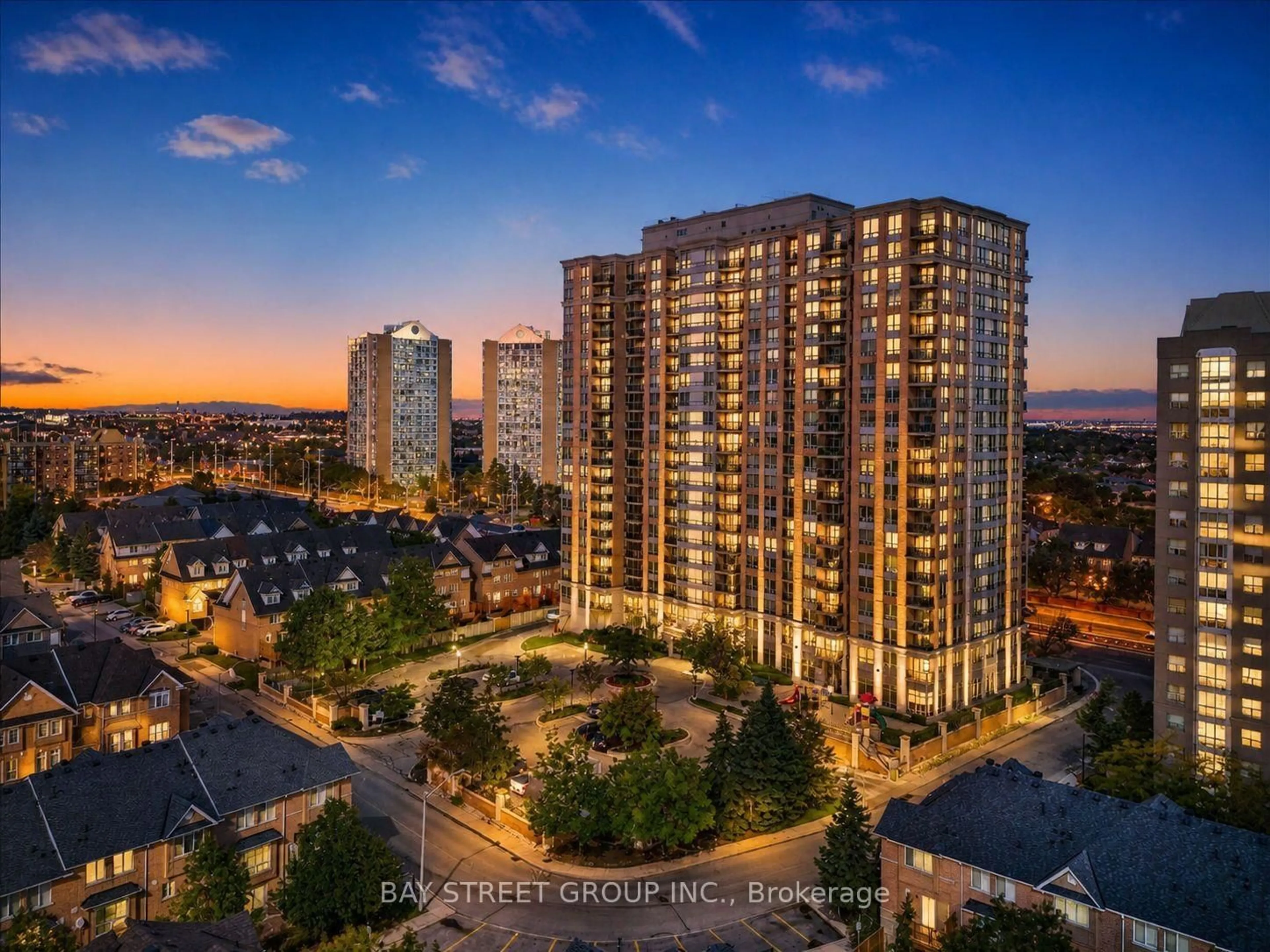 A pic from outside/outdoor area/front of a property/back of a property/a pic from drone, city buildings view from balcony for 55 Strathaven Dr #1706, Mississauga Ontario L5R 4G9
