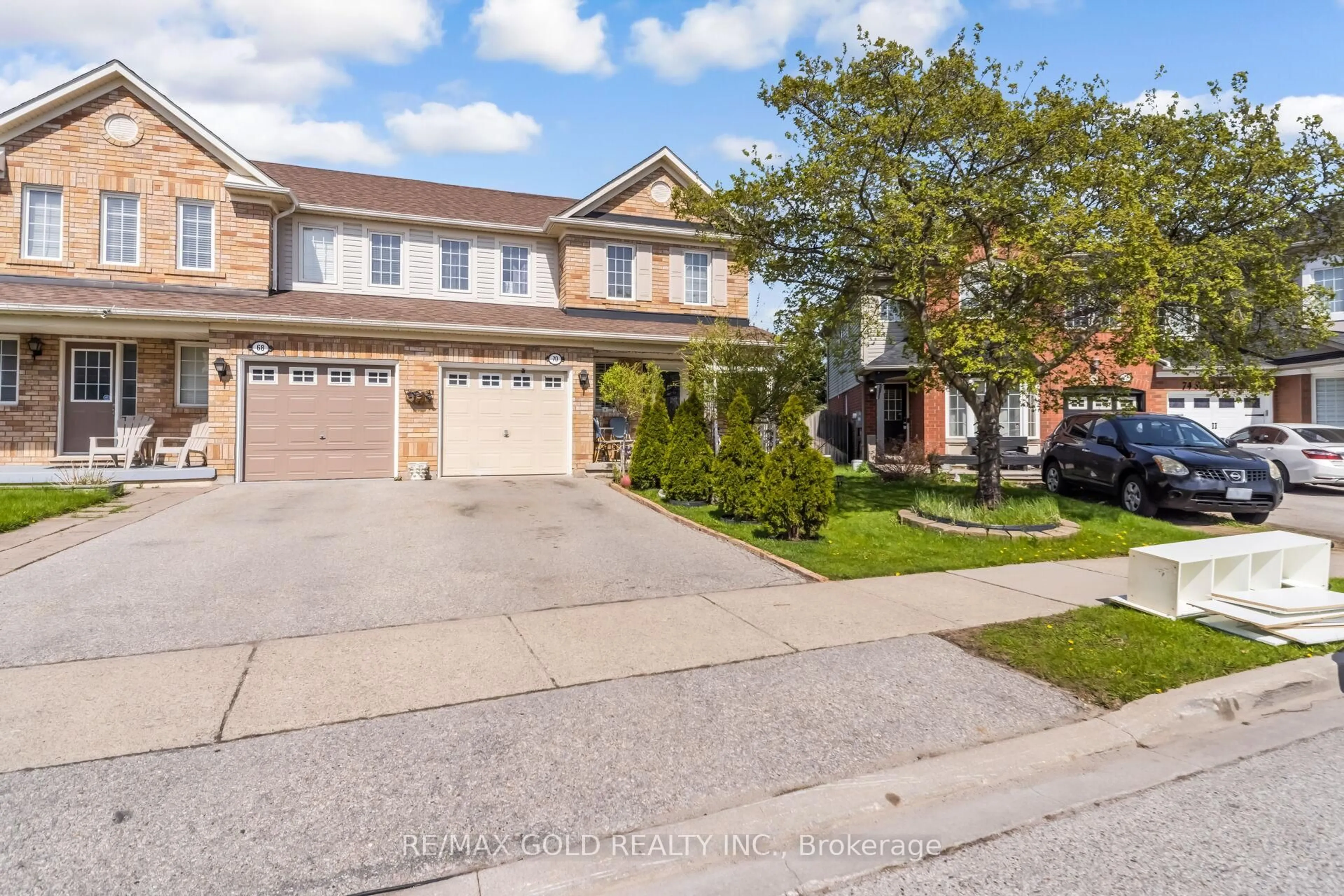 Unknown for 70 Sweetwood Circ, Brampton Ontario L7A 2X7