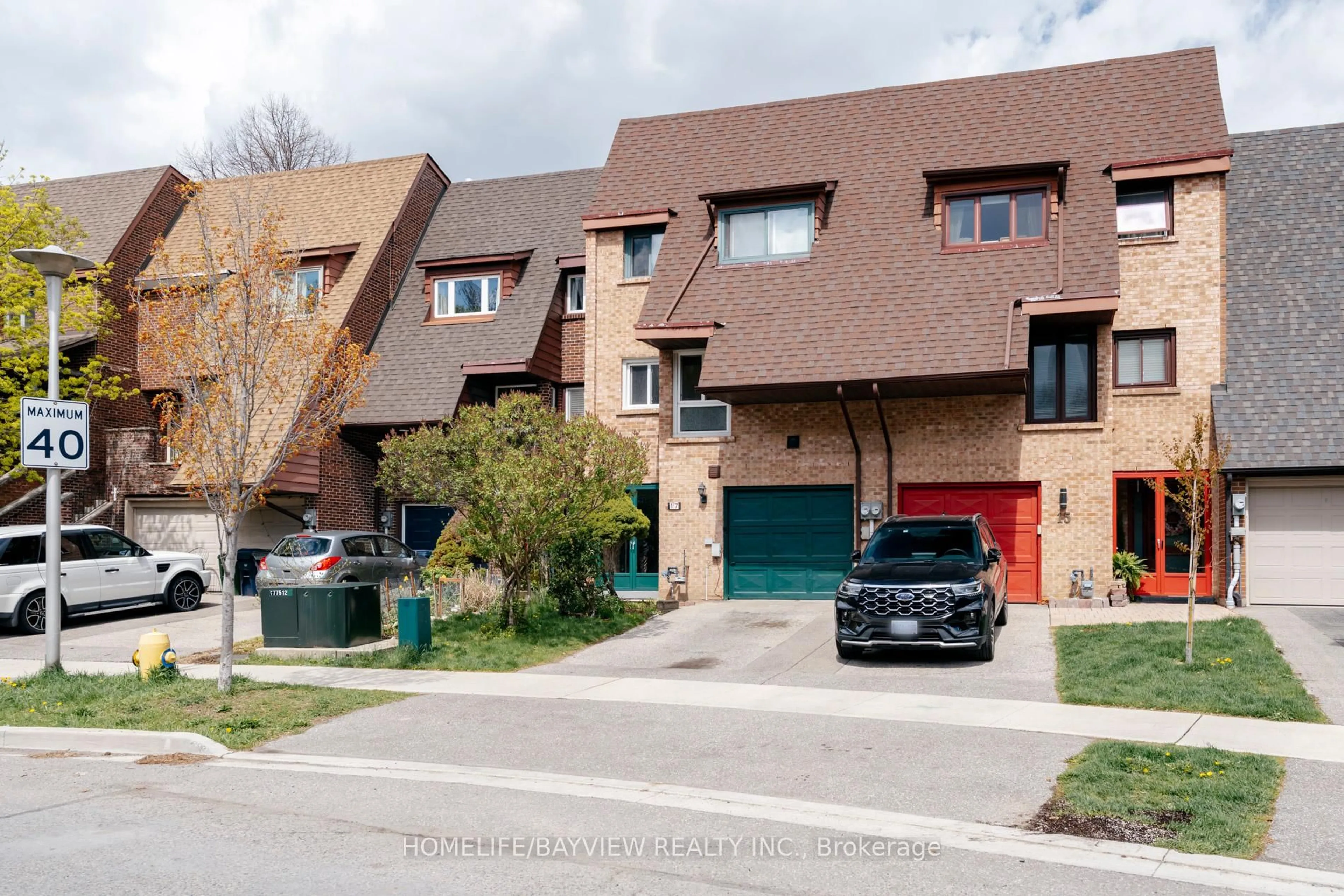 A pic from outside/outdoor area/front of a property/back of a property/a pic from drone, street for 17 Stoneham Rd, Toronto Ontario M9C 4Y7