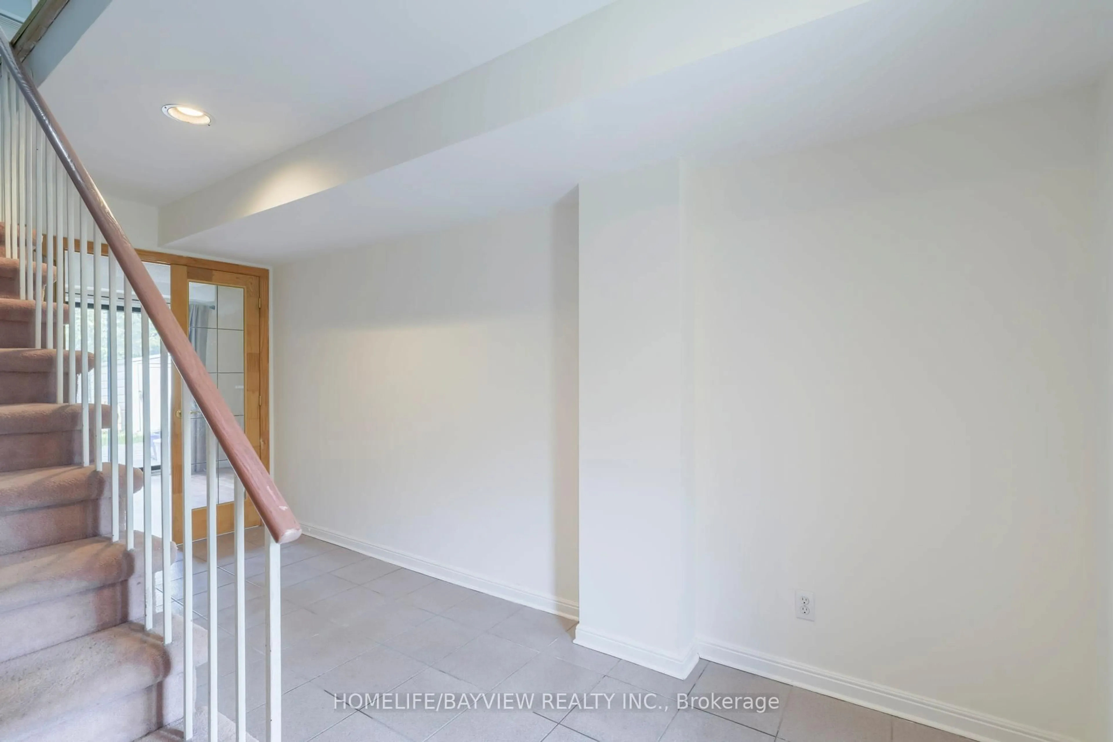 A pic of a room for 17 Stoneham Rd, Toronto Ontario M9C 4Y7