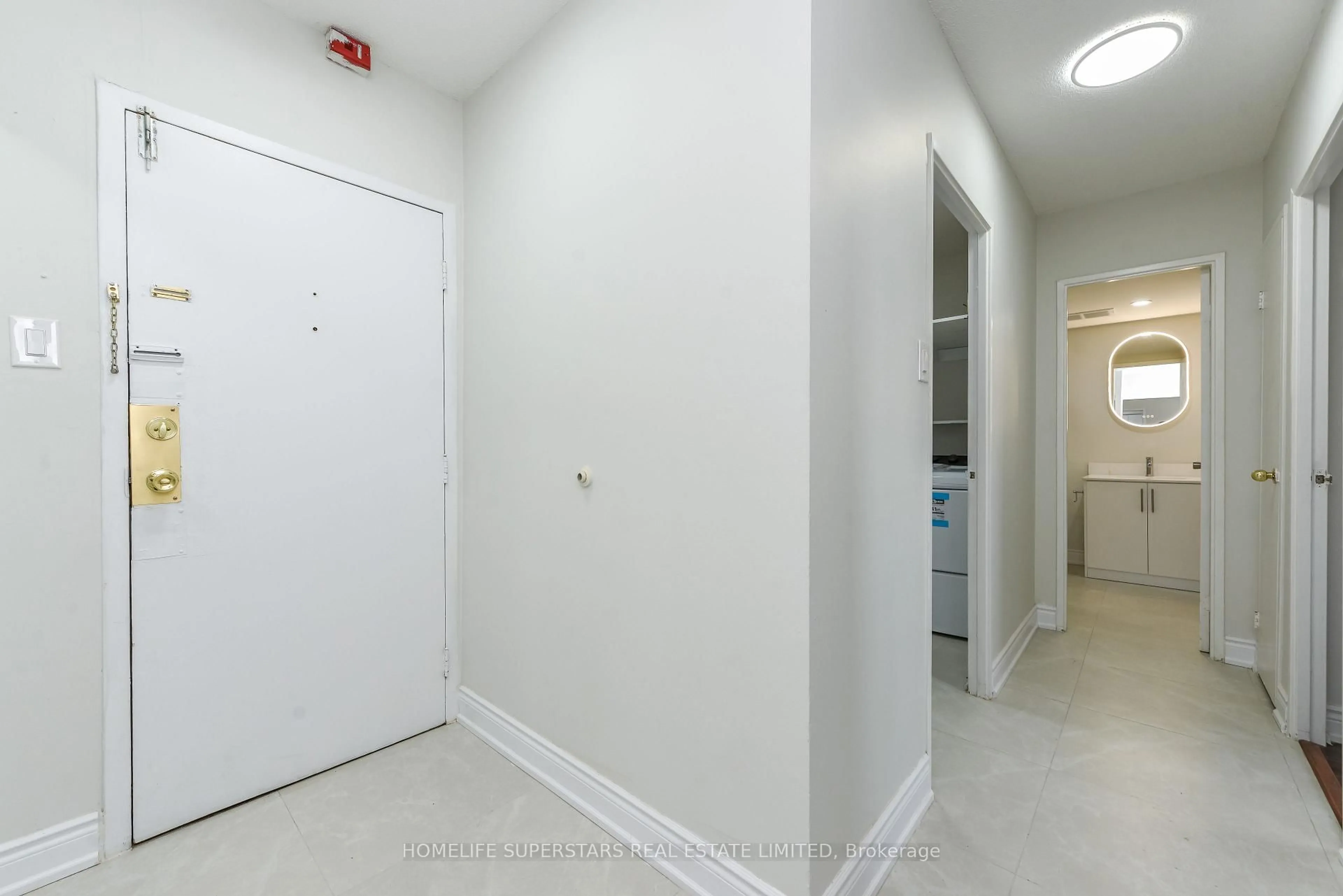 Unknown for 3533 Derry Rd #511, Mississauga Ontario L4T 1B1
