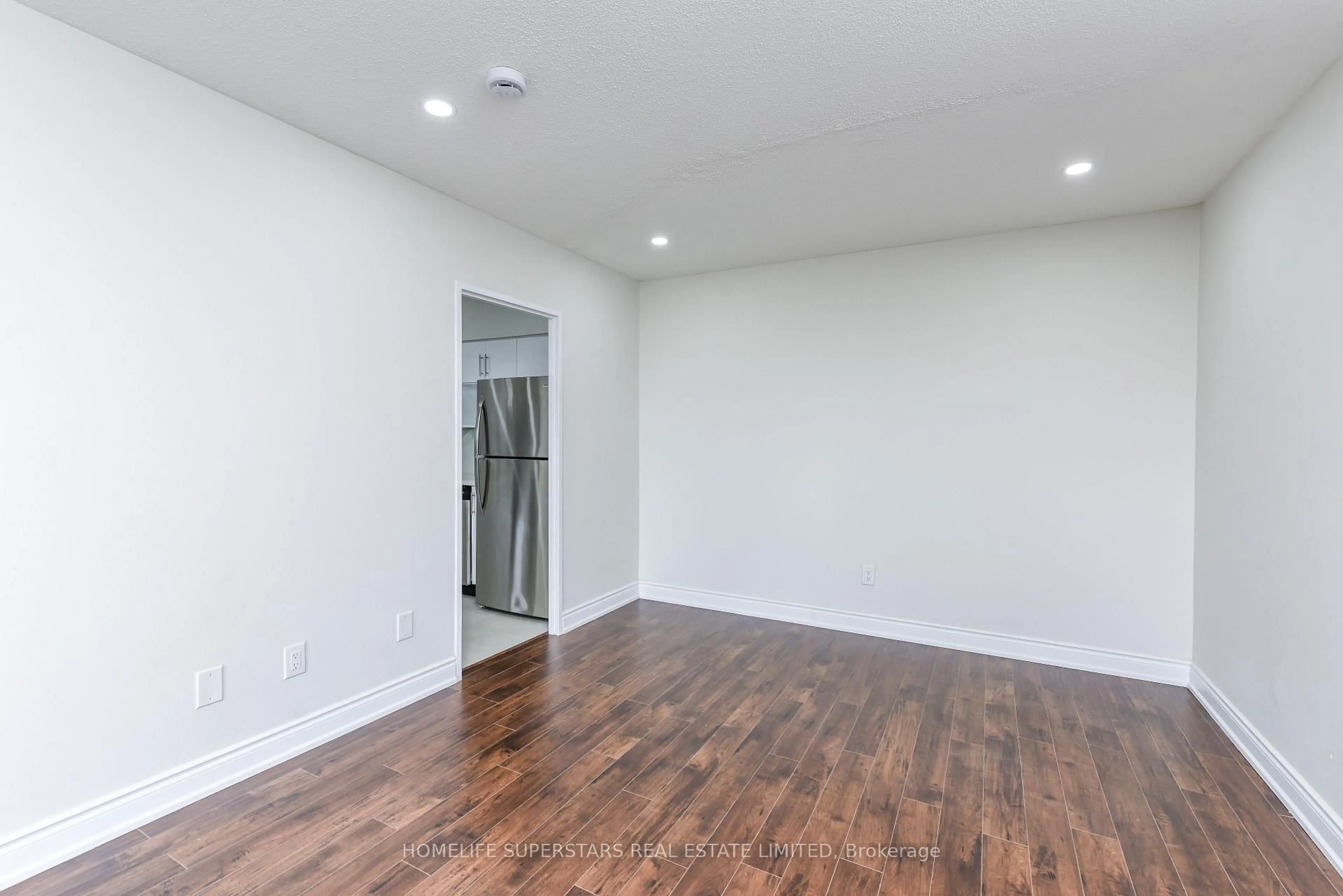 A pic of a room for 3533 Derry Rd #511, Mississauga Ontario L4T 1B1