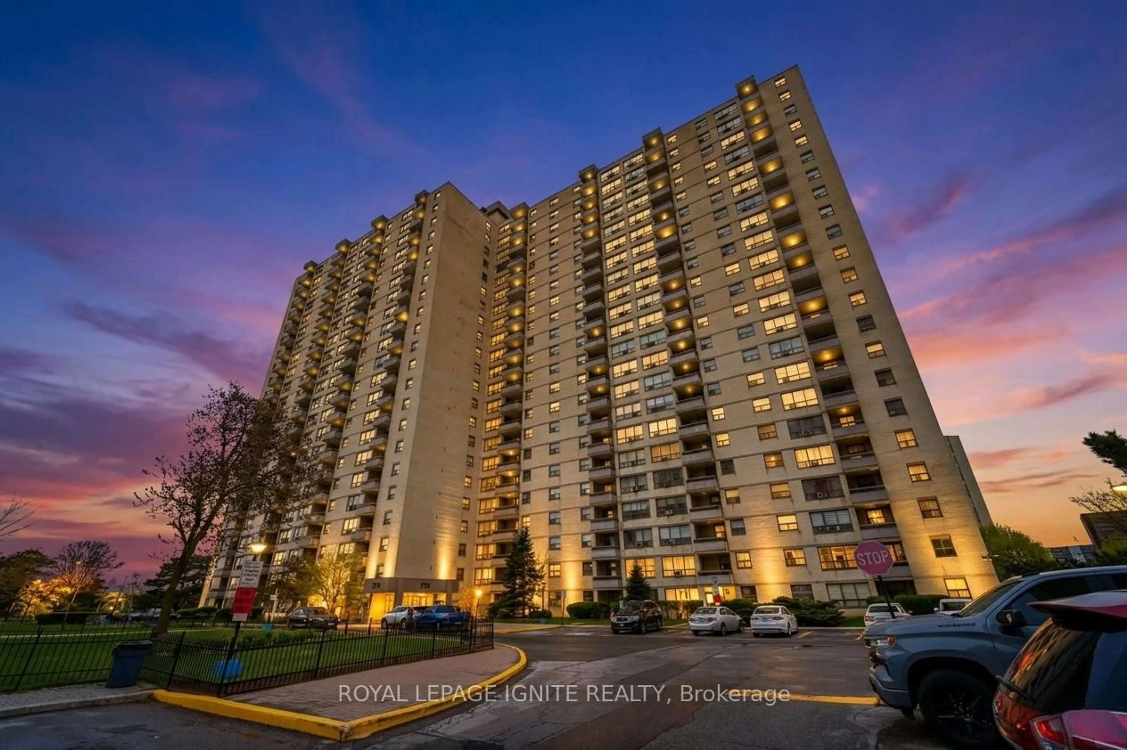 Unknown for 370 Dixon Rd #714, Toronto Ontario M9R 1T2