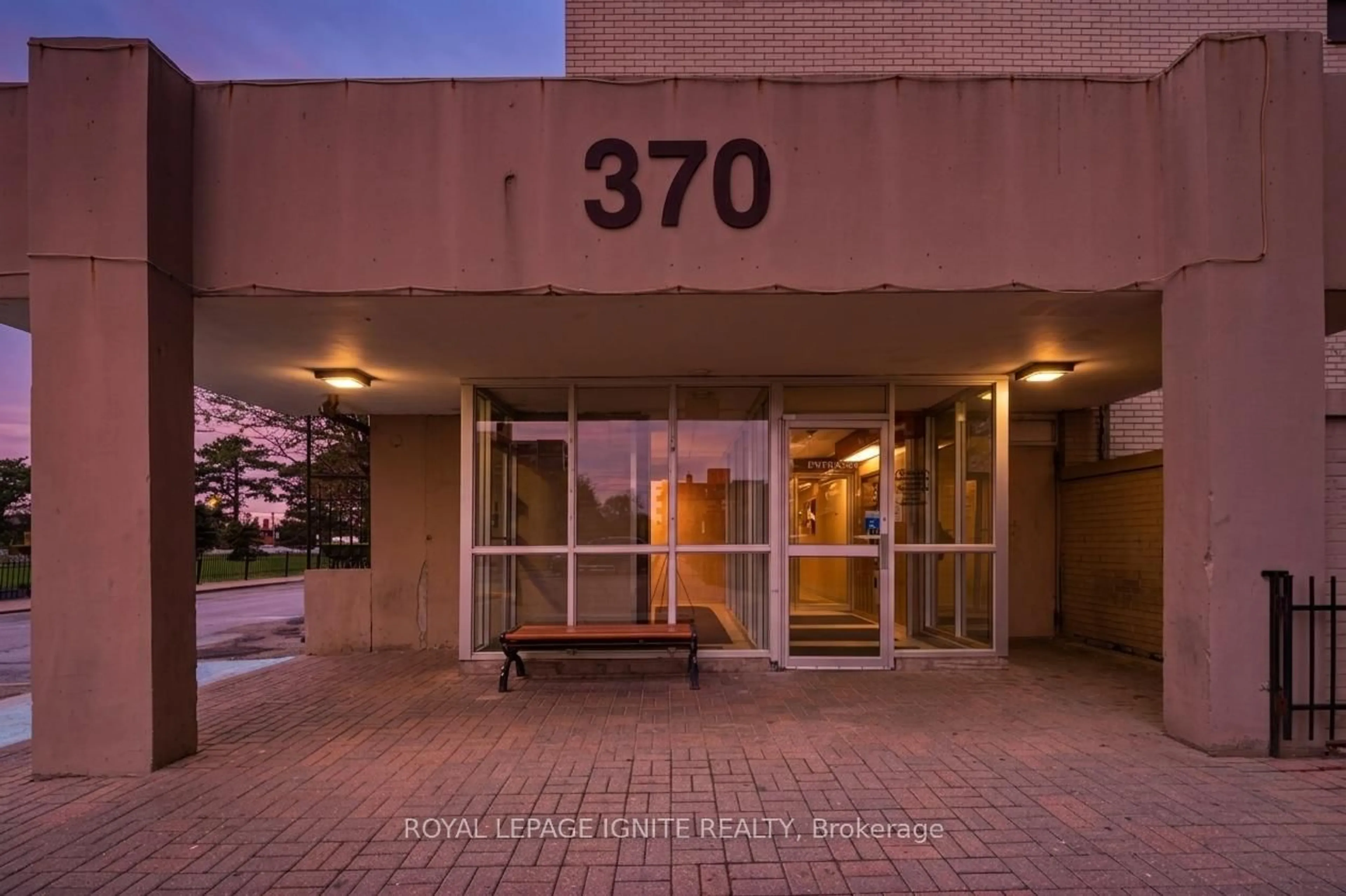 Unknown for 370 Dixon Rd #714, Toronto Ontario M9R 1T2