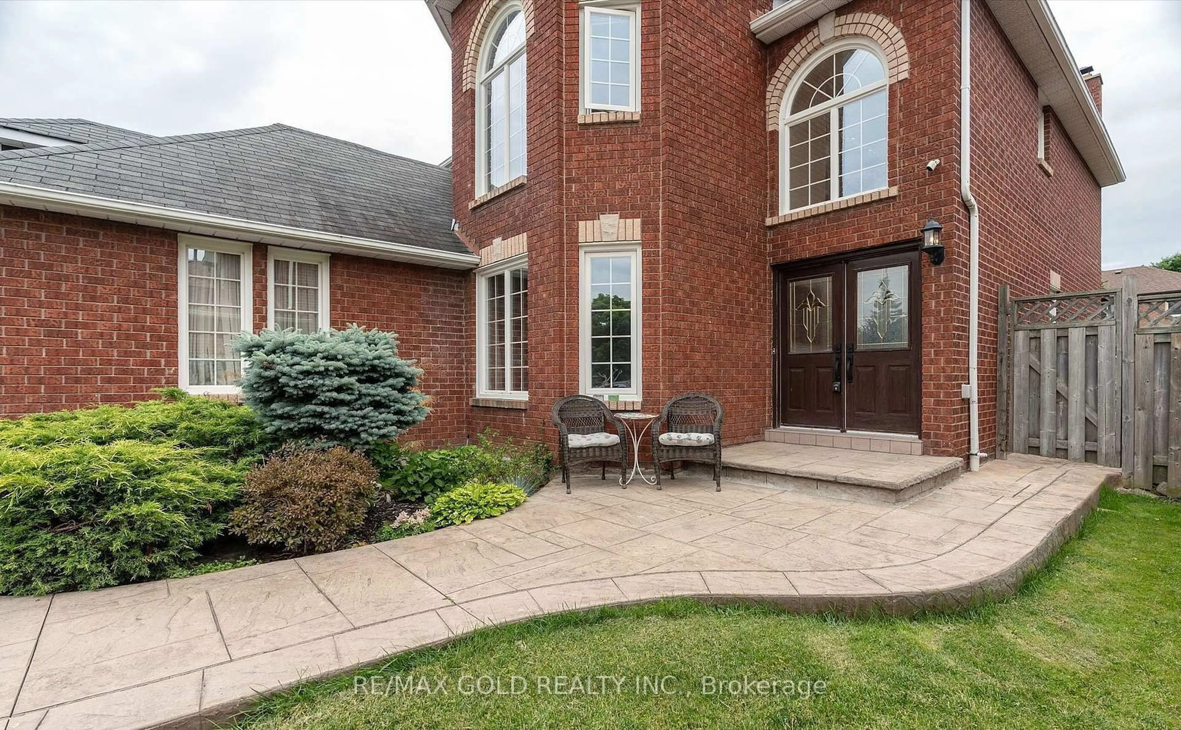 Home with brick exterior material, street for 14 Shadywood Rd, Brampton Ontario L6Z 4M6