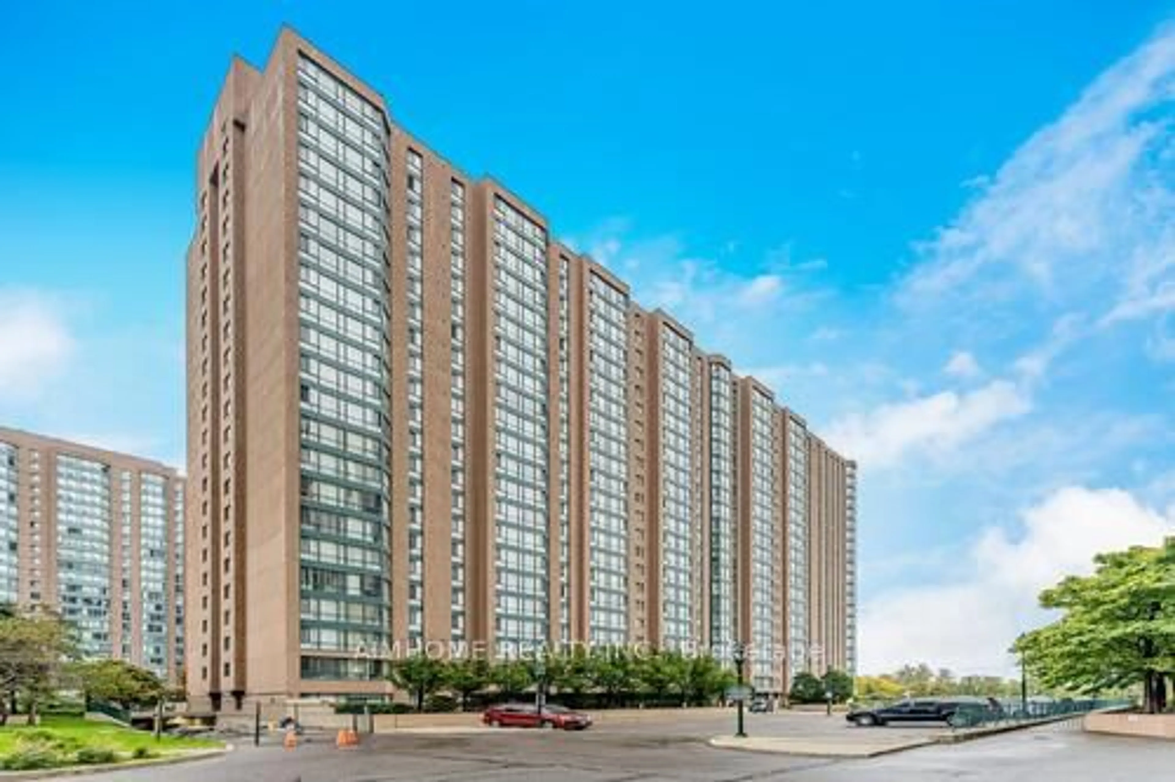 Unknown for 115 Hillcrest Ave #1504, Mississauga Ontario L5B 3Y9