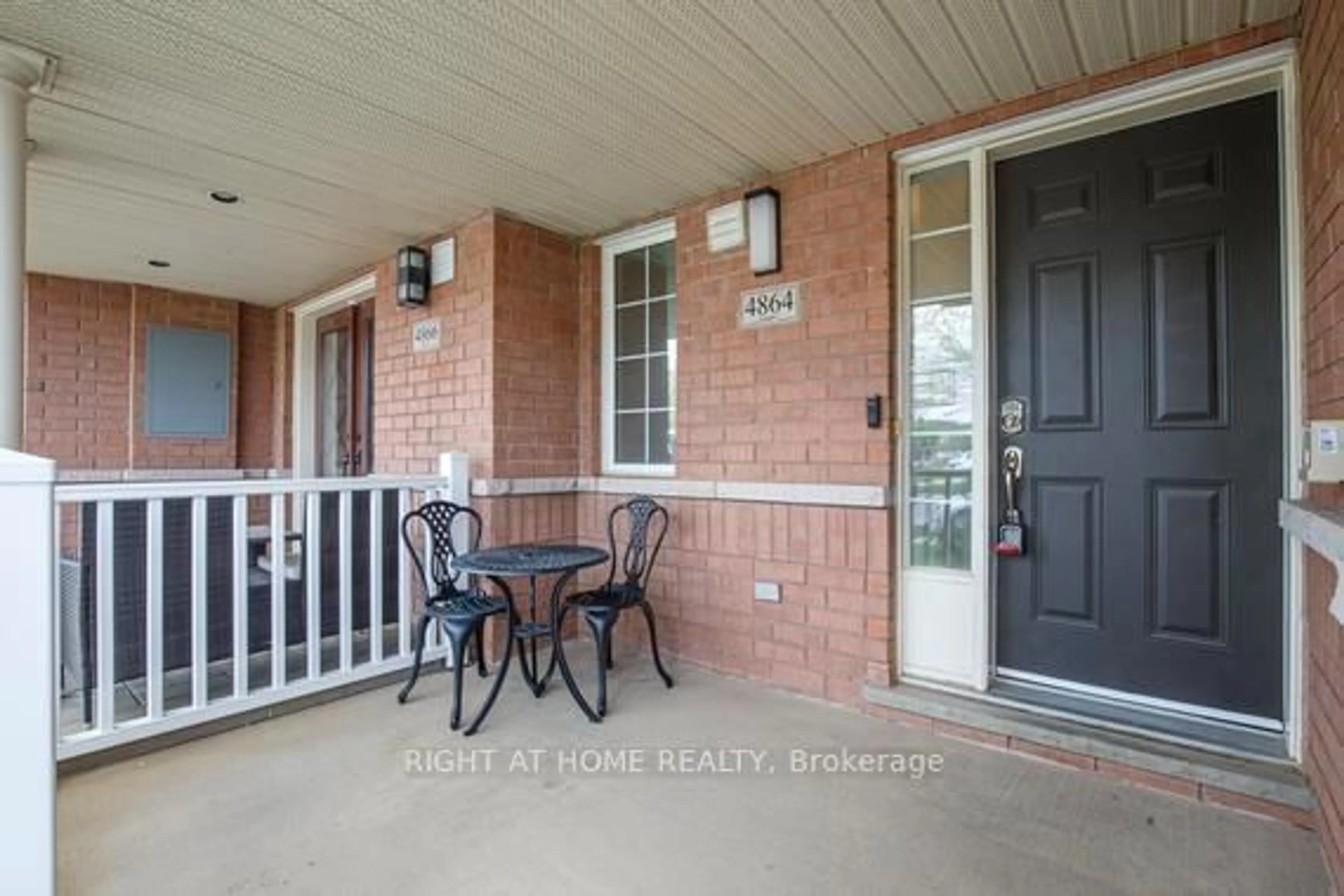 Patio, street for 4864 Capri Cres, Burlington Ontario L7M 0H8