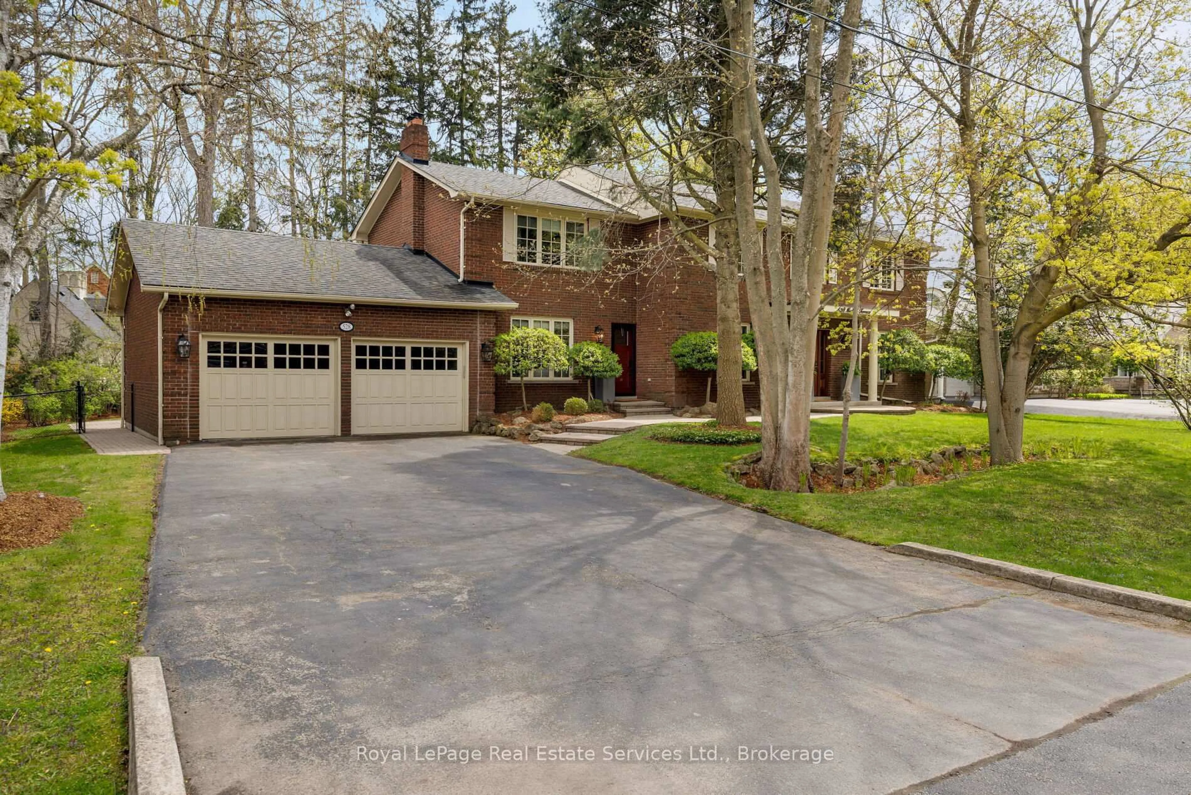 Home with brick exterior material, street for 528 Michael Terr, Oakville Ontario L6J 1V1