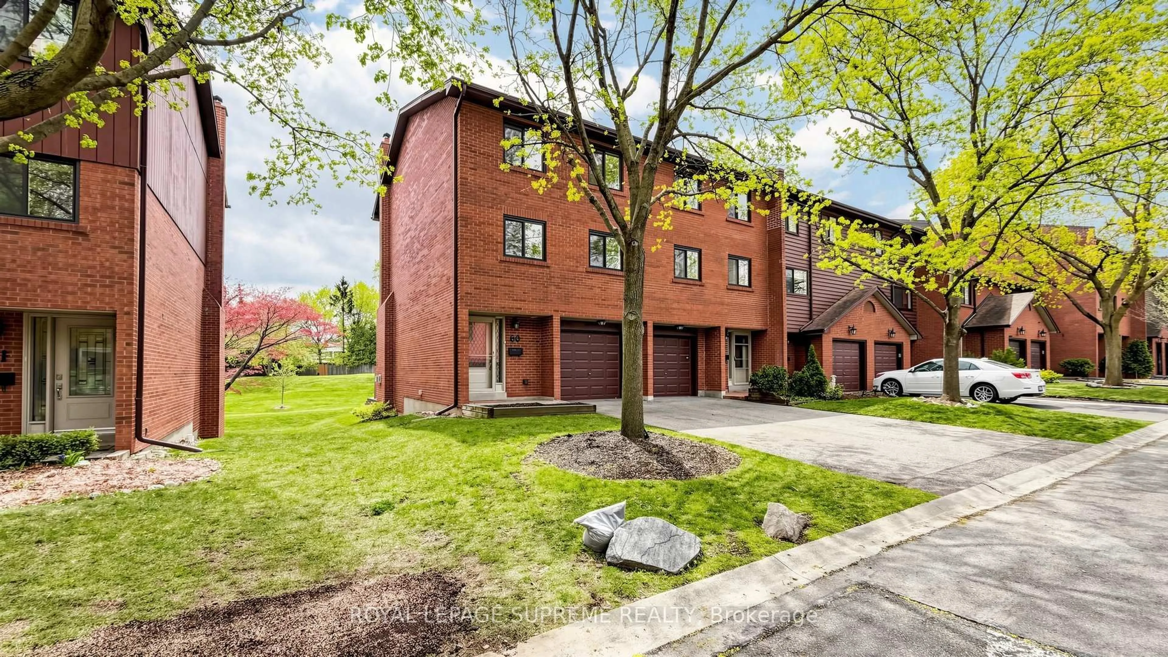 Home with brick exterior material, street for 4165 Fieldgate Dr #60, Mississauga Ontario L4W 2M9