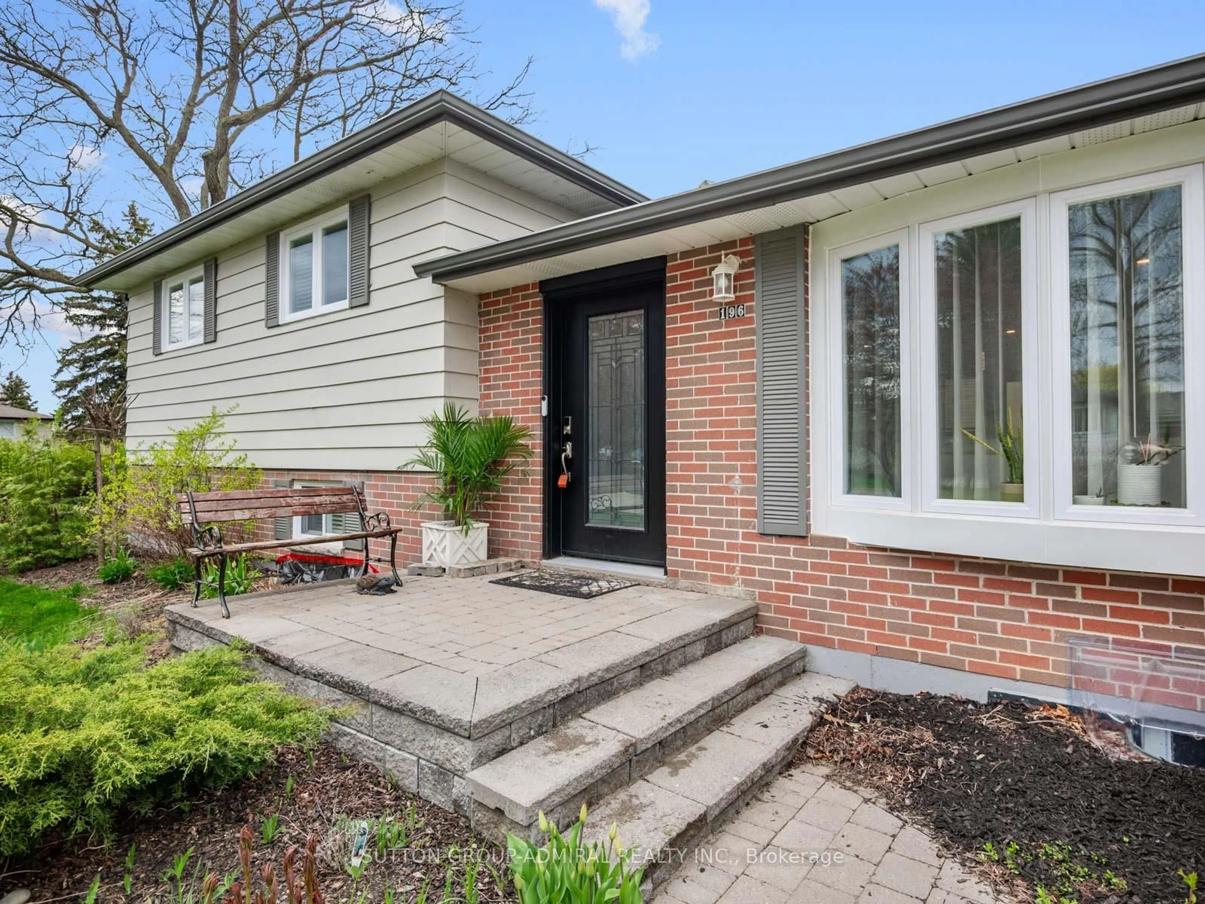 Home with brick exterior material, street for 196 Dale St, Caledon Ontario L7E 3W5