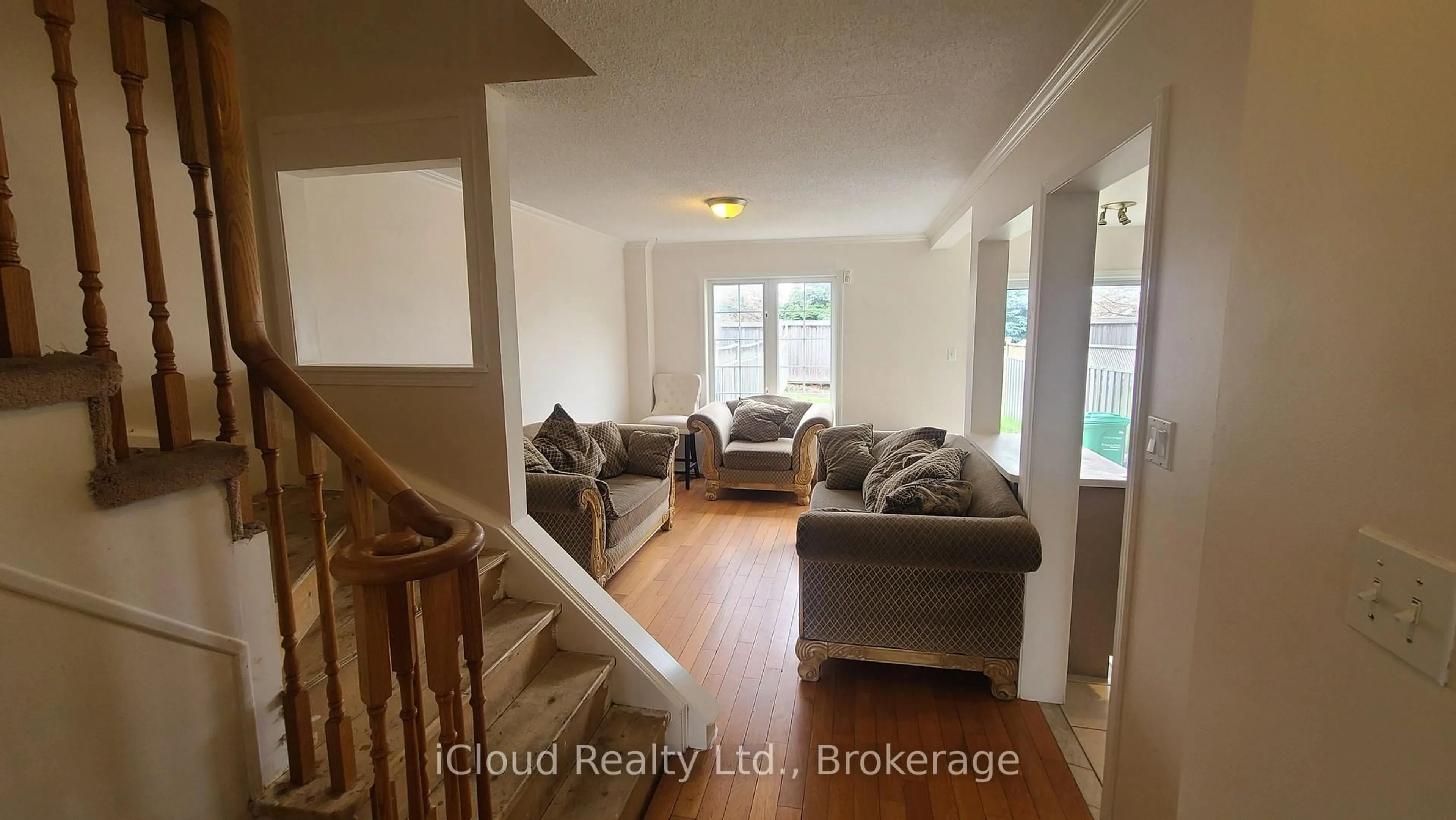 Living room with furniture, unknown for 126 Twin Pines Cres, Brampton Ontario L7A 1N2