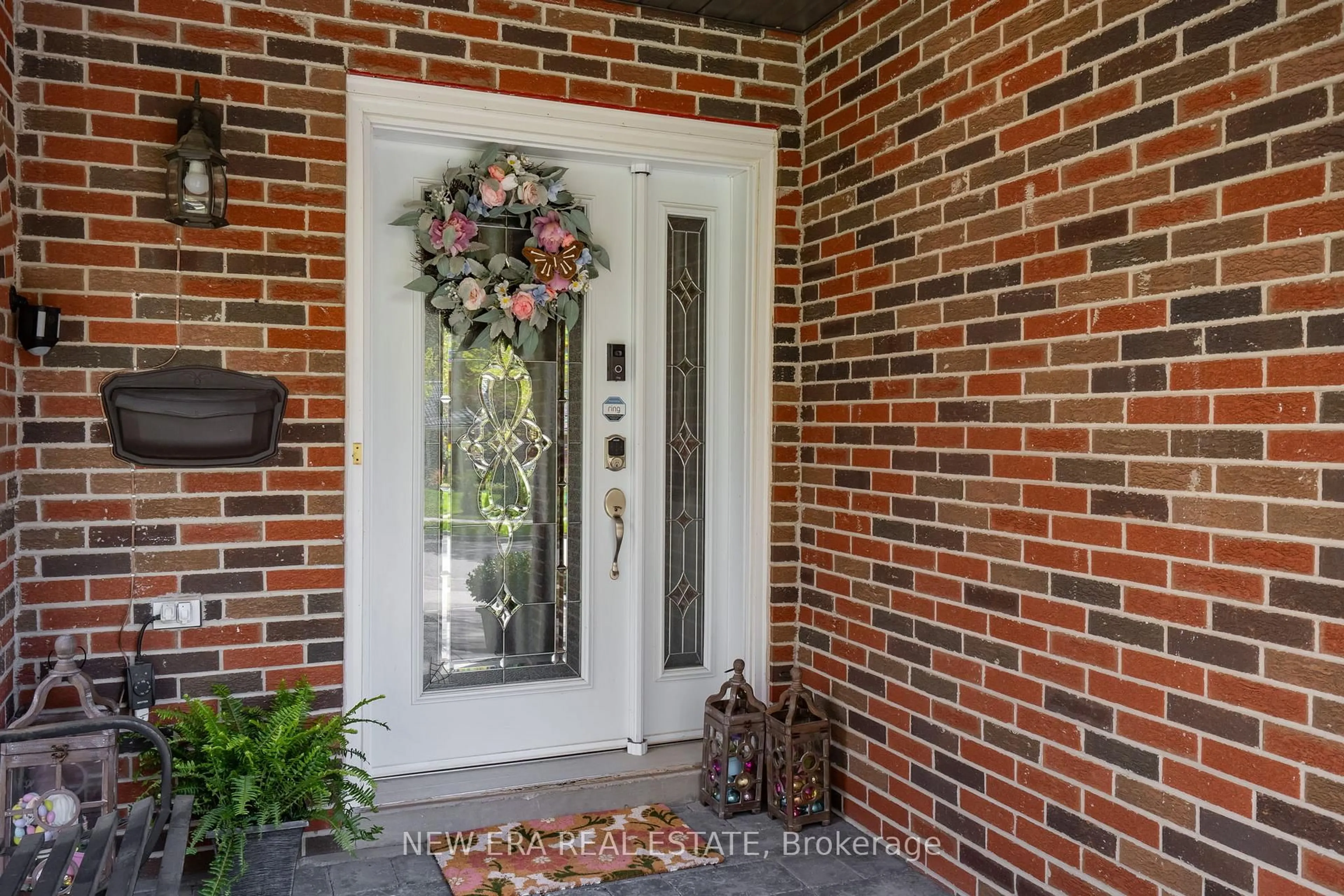 Home with brick exterior material, street for 3515 Gallager Dr, Mississauga Ontario L5C 2N2
